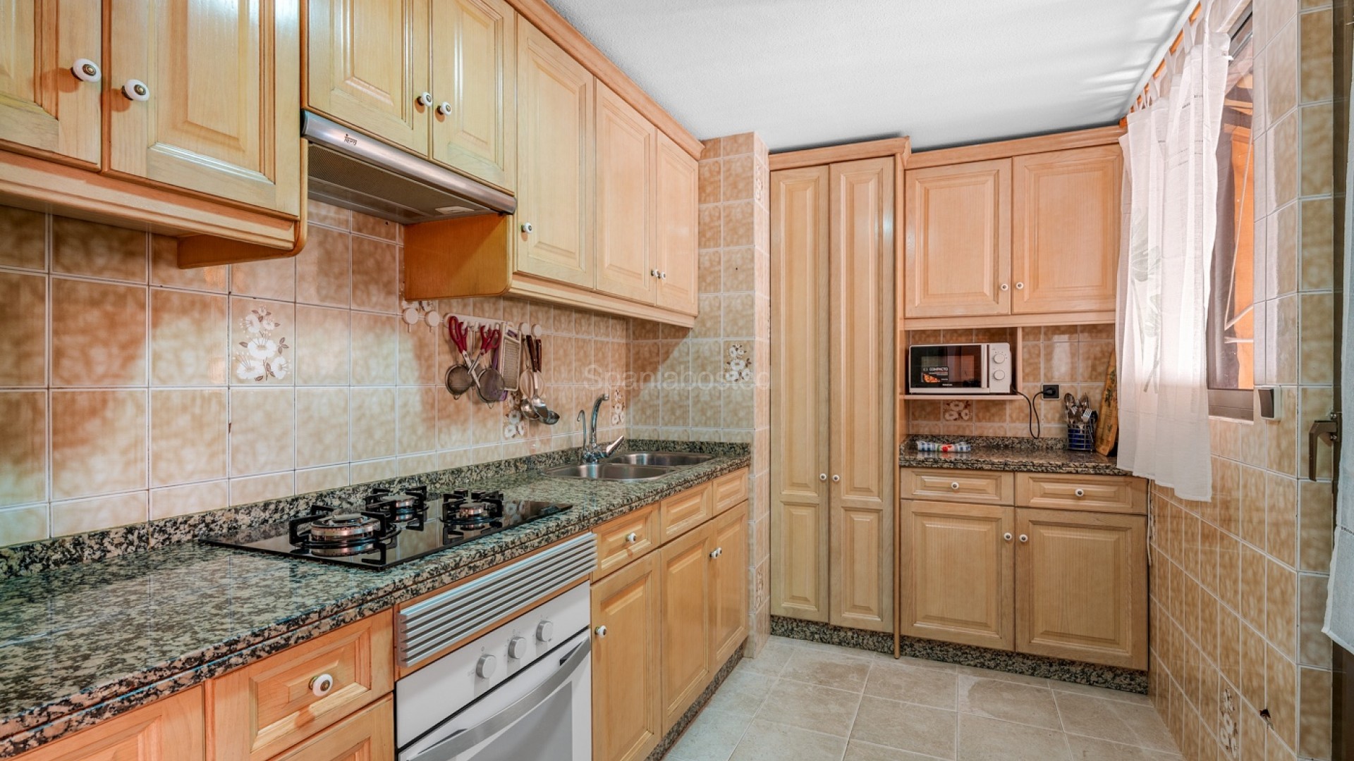 Resale - Apartment -
Arenales del Sol - Segunda linea playa