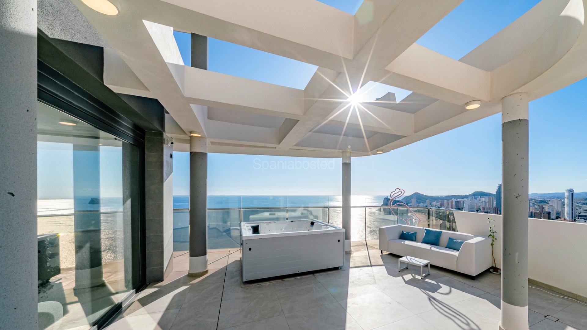 Resale - Apartment -
Benidorm