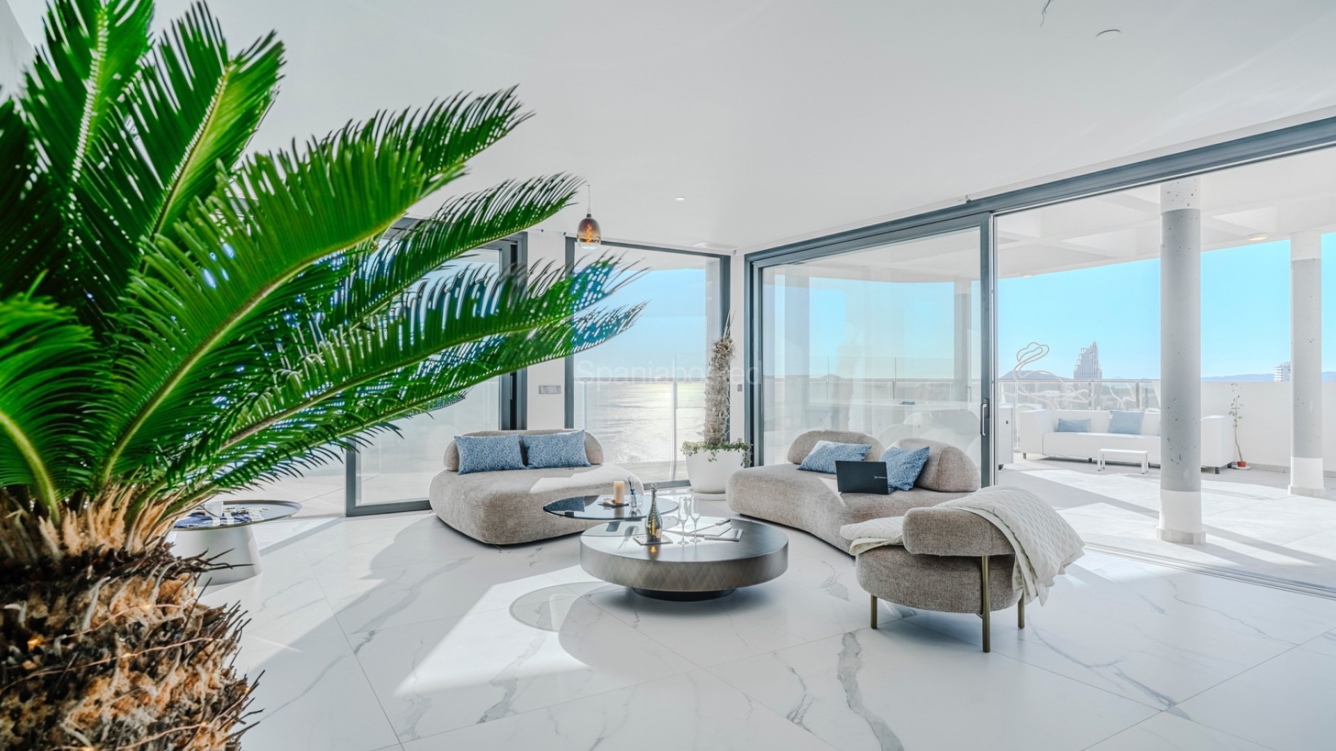 Resale - Apartment -
Benidorm