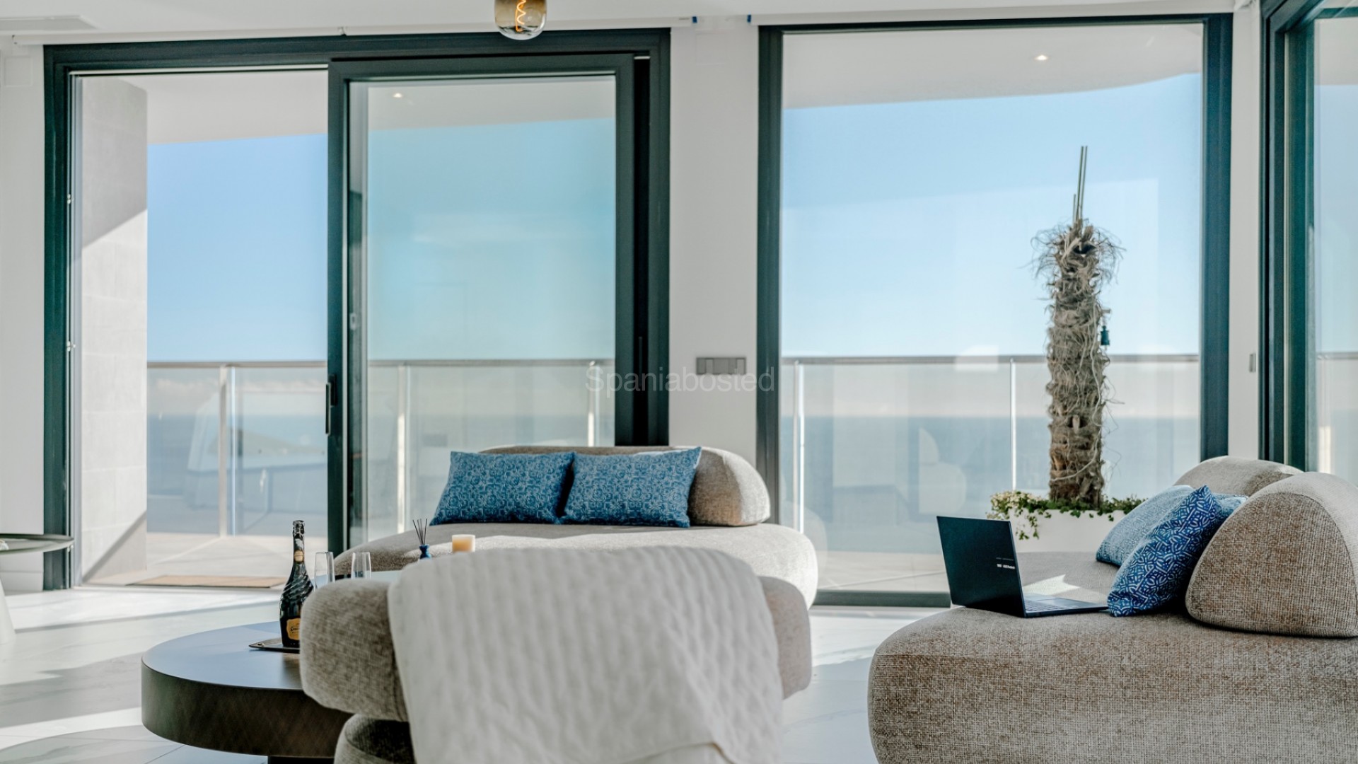 Resale - Apartment -
Benidorm