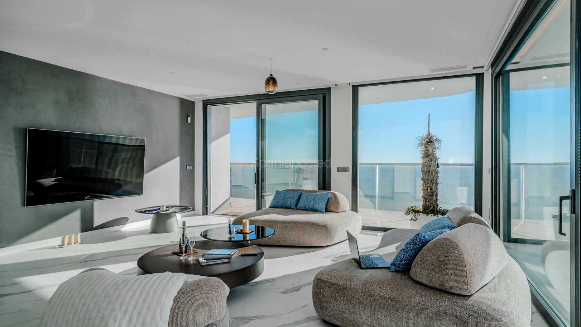 Resale - Apartment -
Benidorm