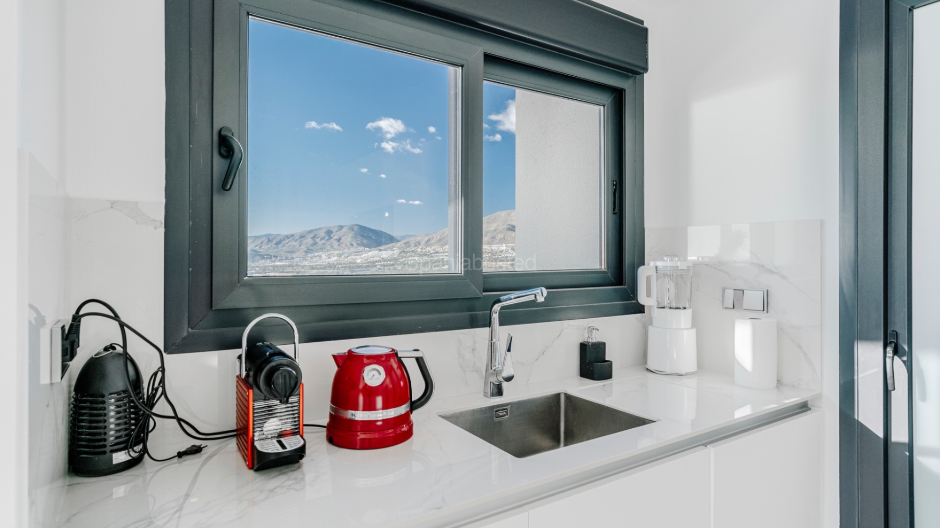 Resale - Apartment -
Benidorm