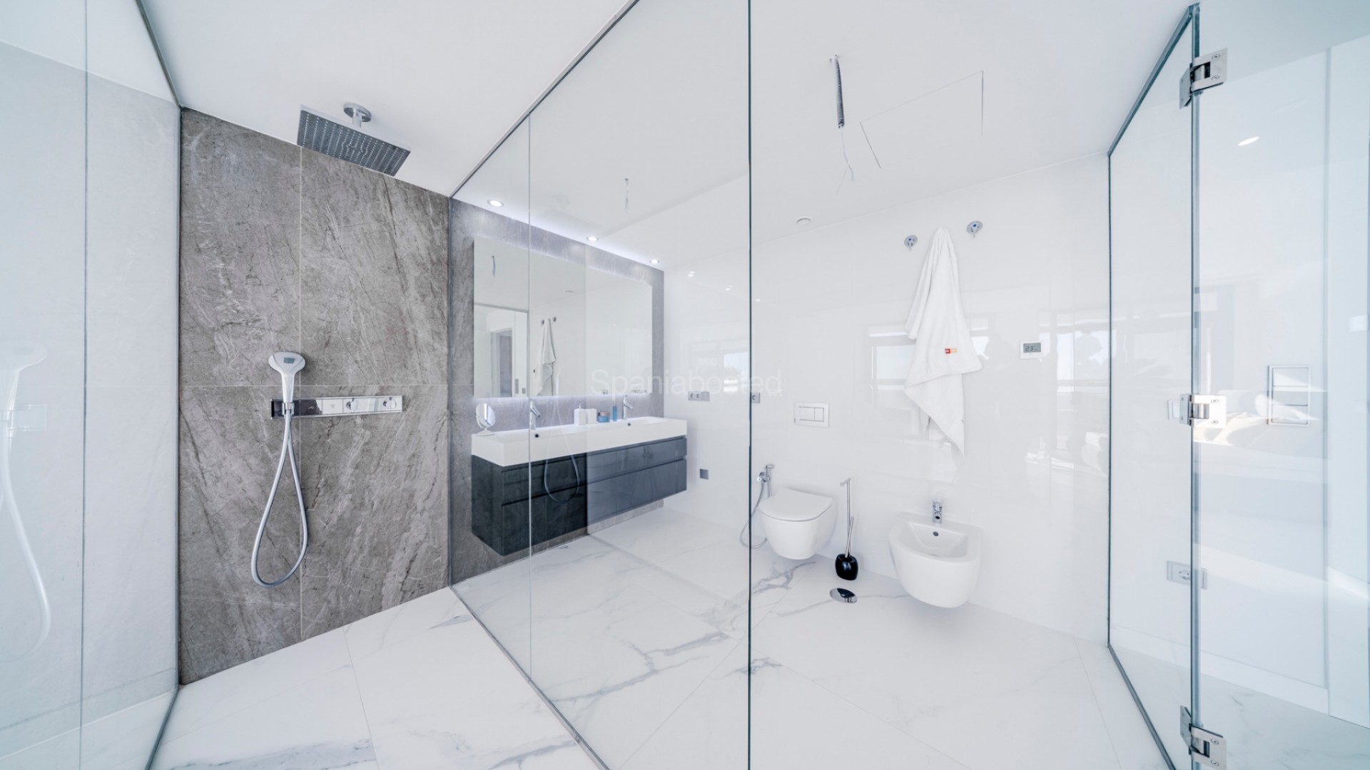 Resale - Apartment -
Benidorm