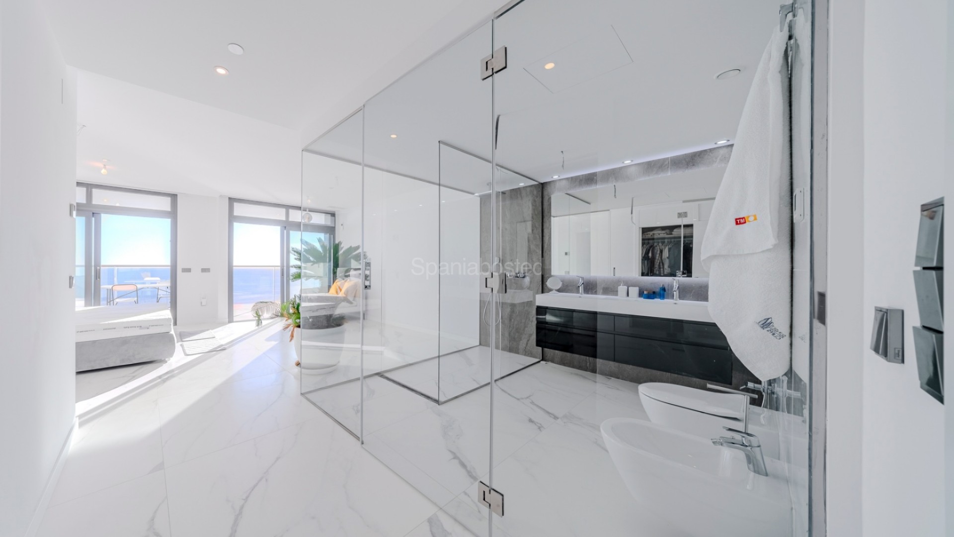 Resale - Apartment -
Benidorm