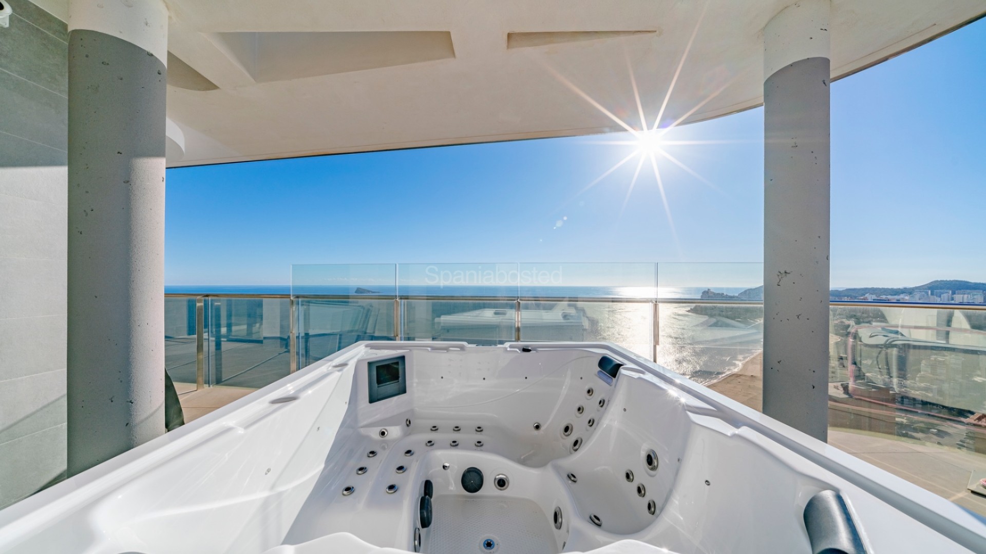 Resale - Apartment -
Benidorm