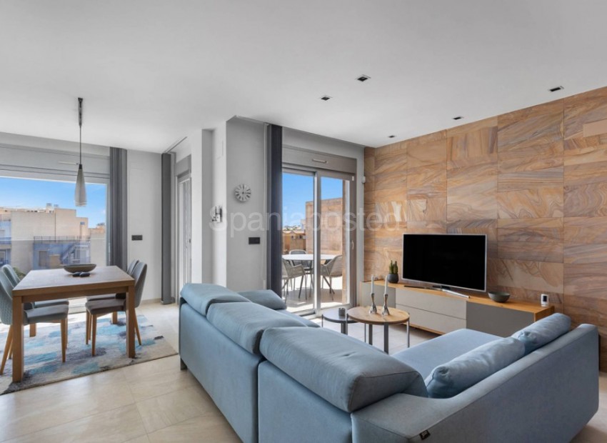 Resale - Apartment -
Cabo Roig