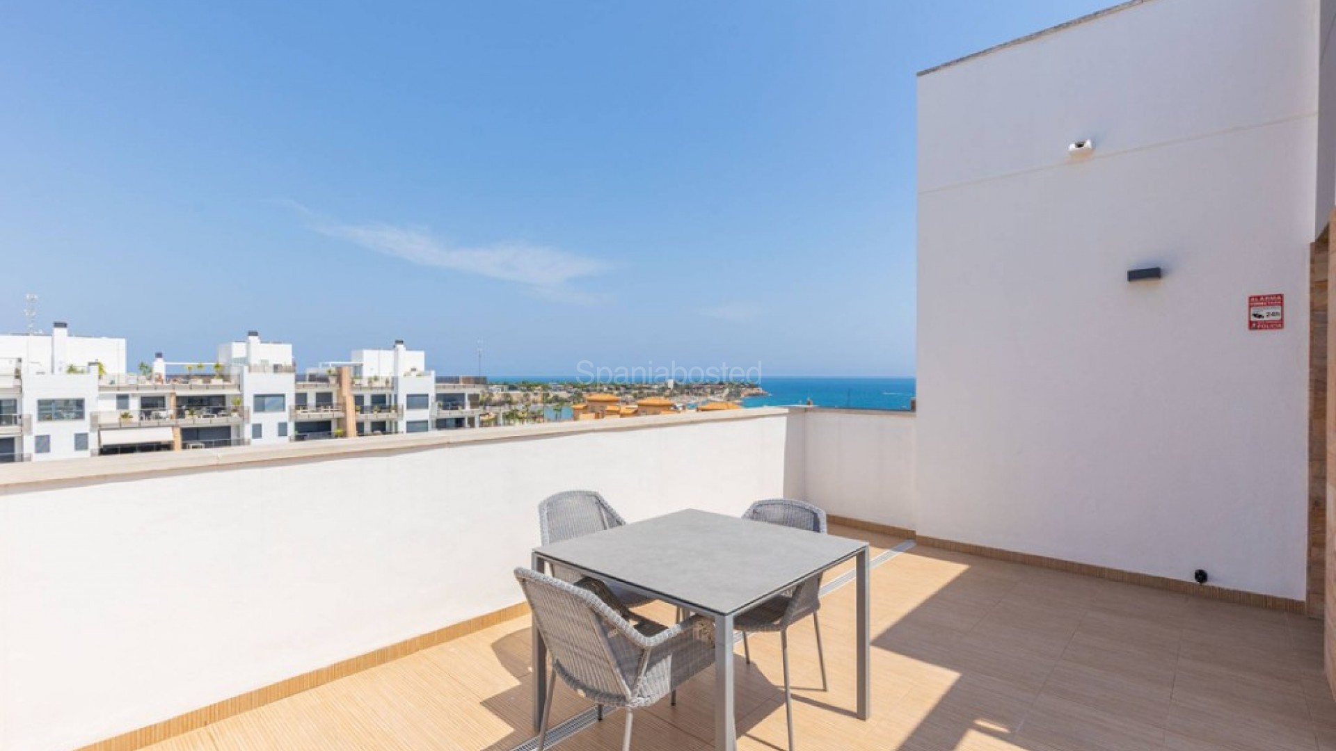 Resale - Apartment -
Cabo Roig