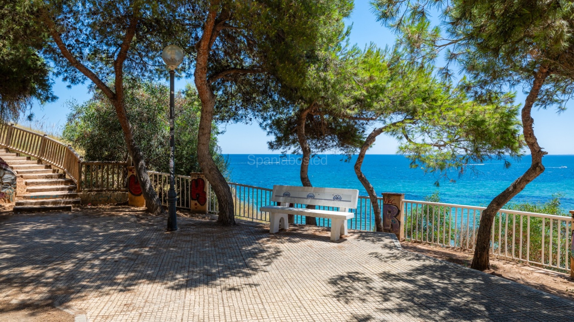 Resale - Apartment -
Cabo Roig