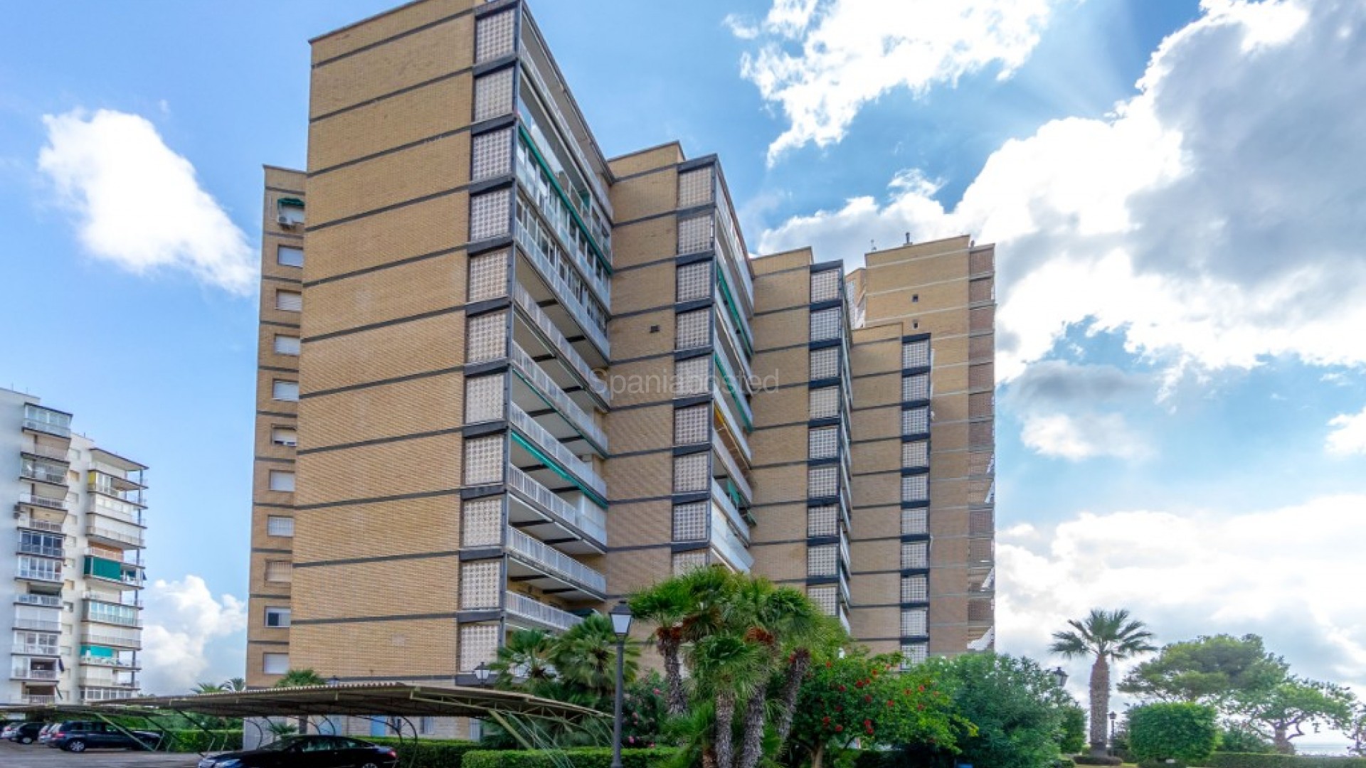 Resale - Apartment -
Campoamor