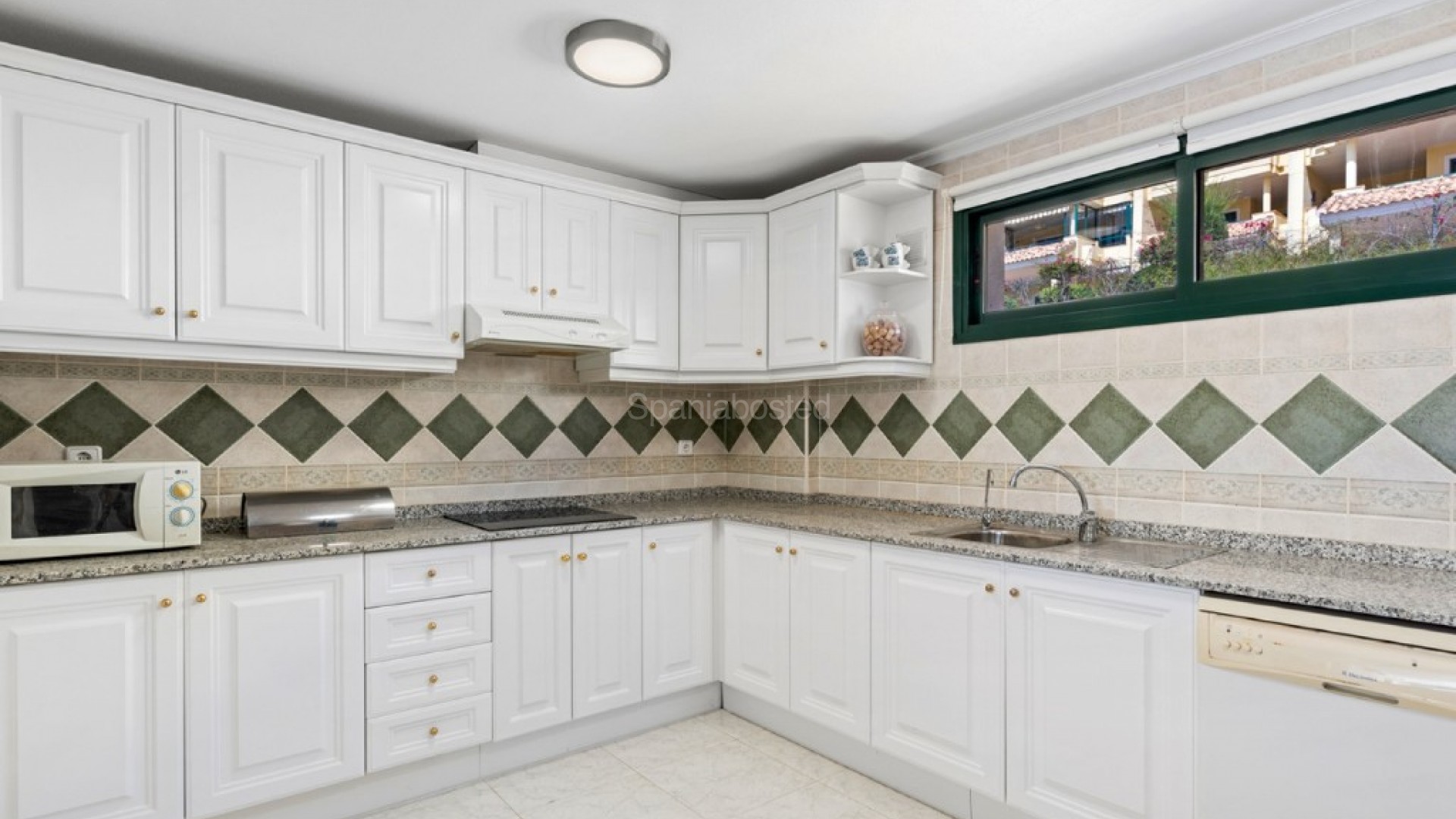 Resale - Apartment -
Campoamor