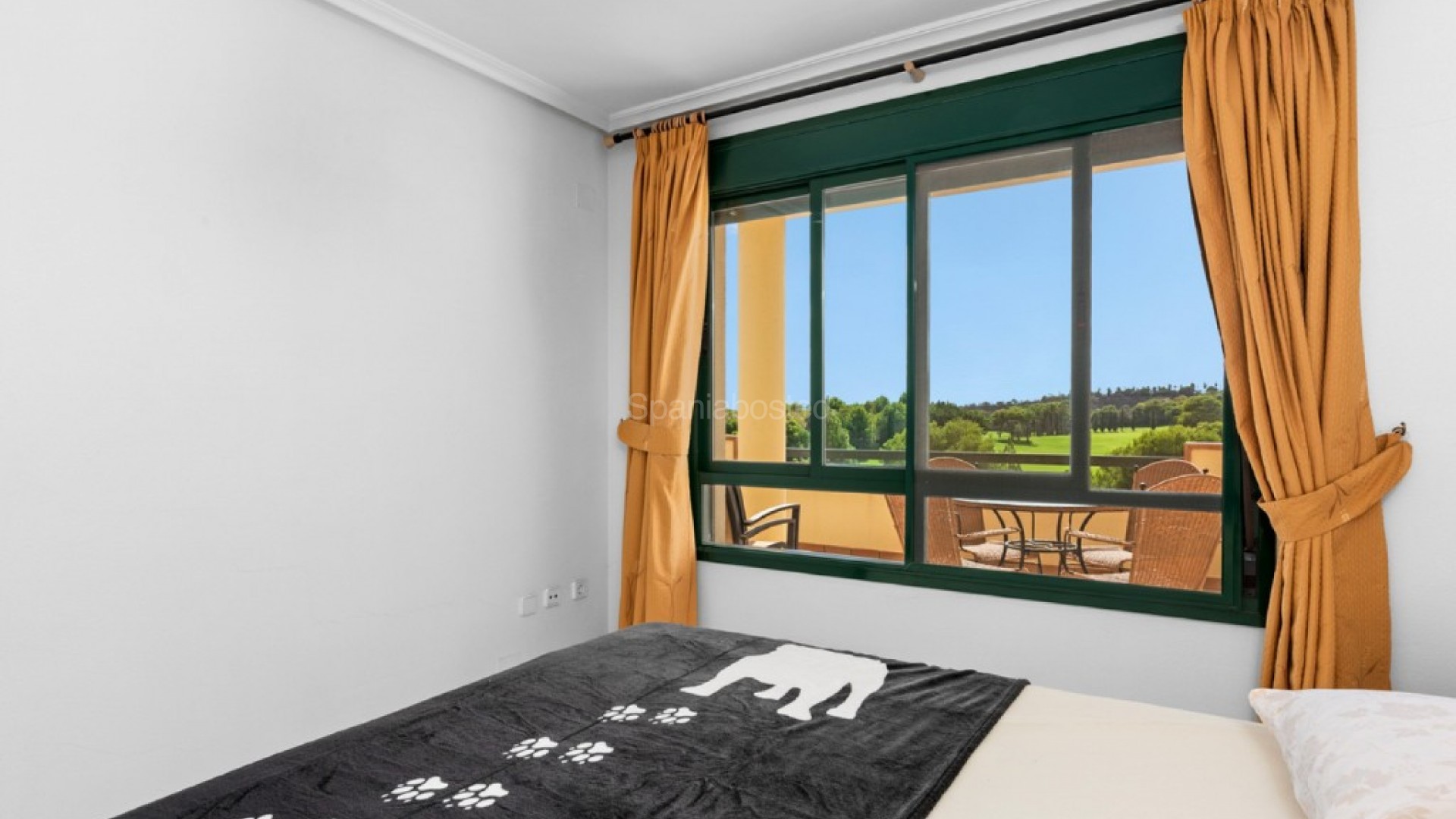 Resale - Apartment -
Campoamor