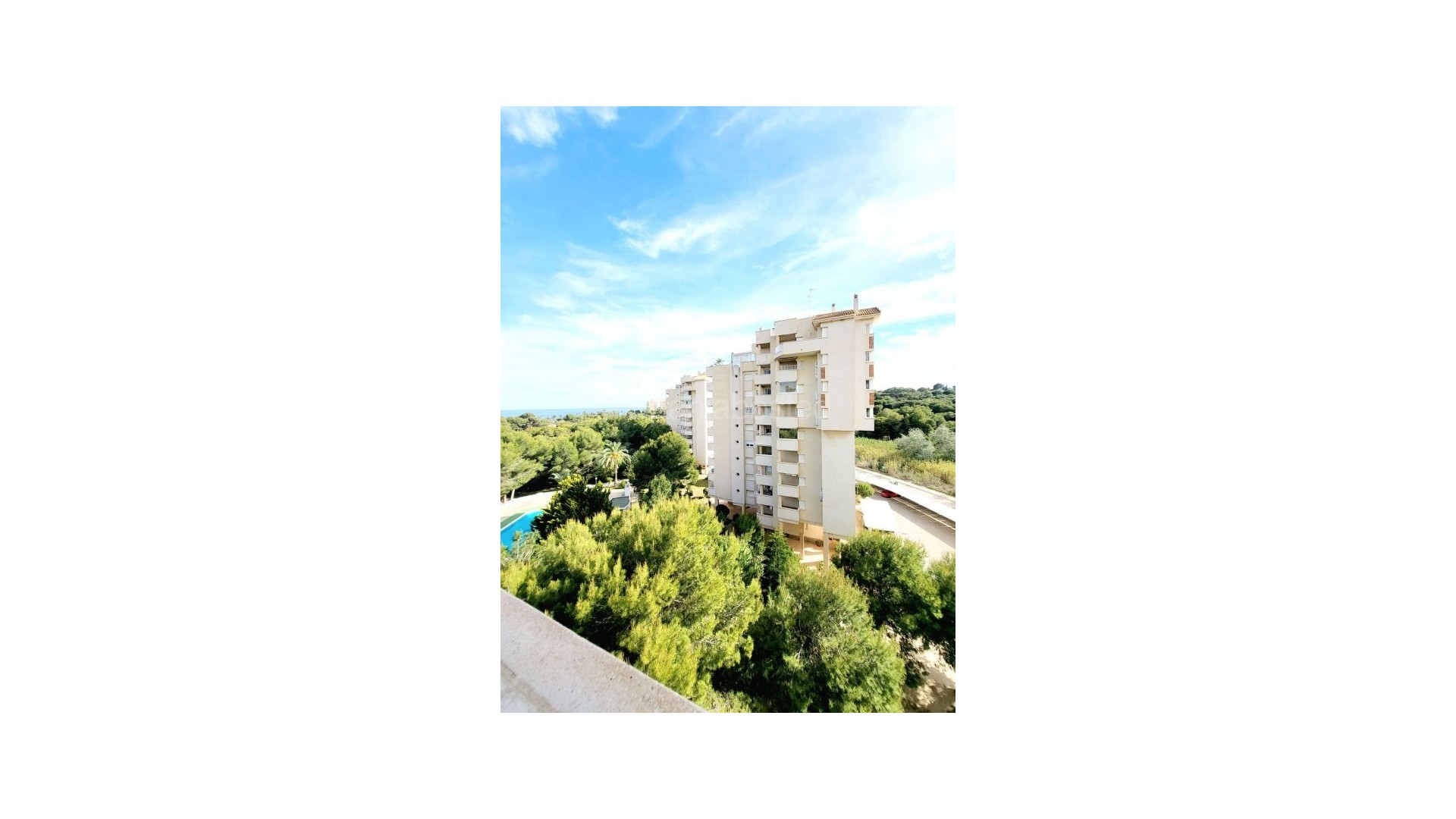Resale - Apartment -
Dehesa de Campoamor - Campoamor