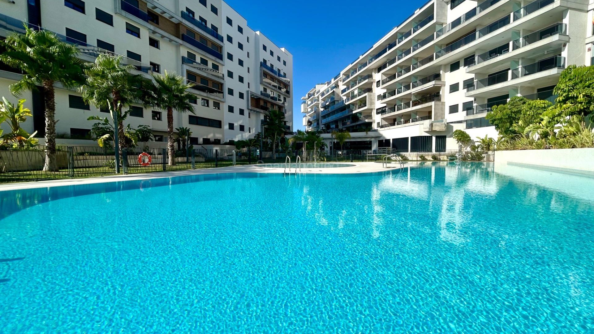 Resale - Apartment -
Dehesa de campoamor - Campoamor