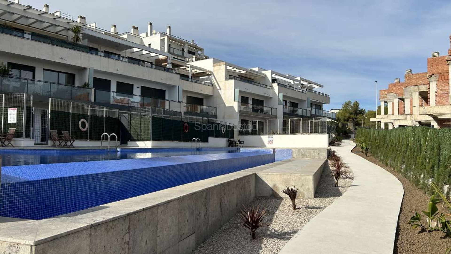 Resale - Apartment -
Dehesa de Campoamor - Campoamor