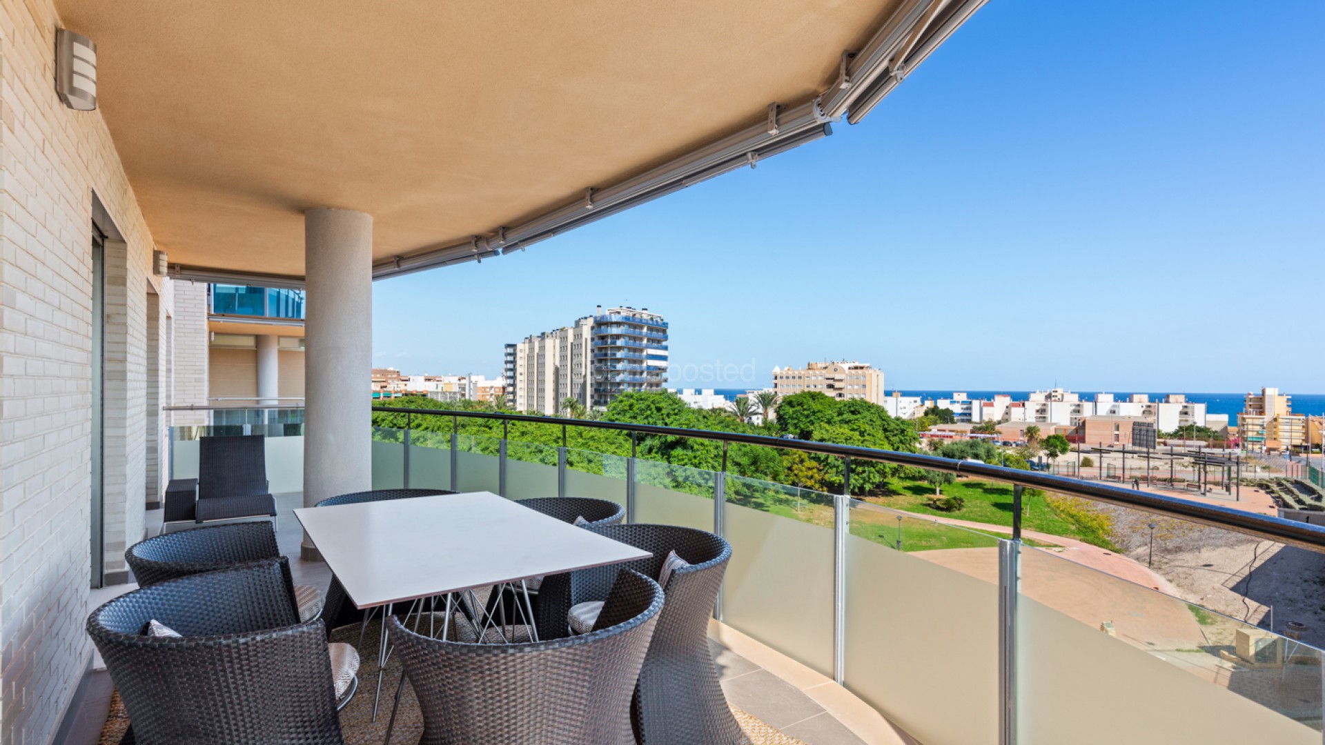 Resale - Apartment -
El Campello - El Amerador