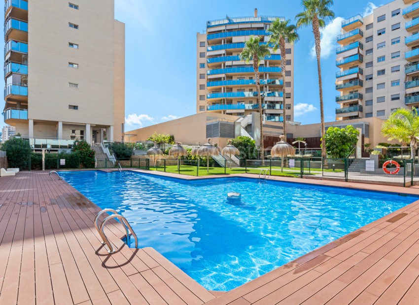 Resale - Apartment -
El Campello - El Amerador