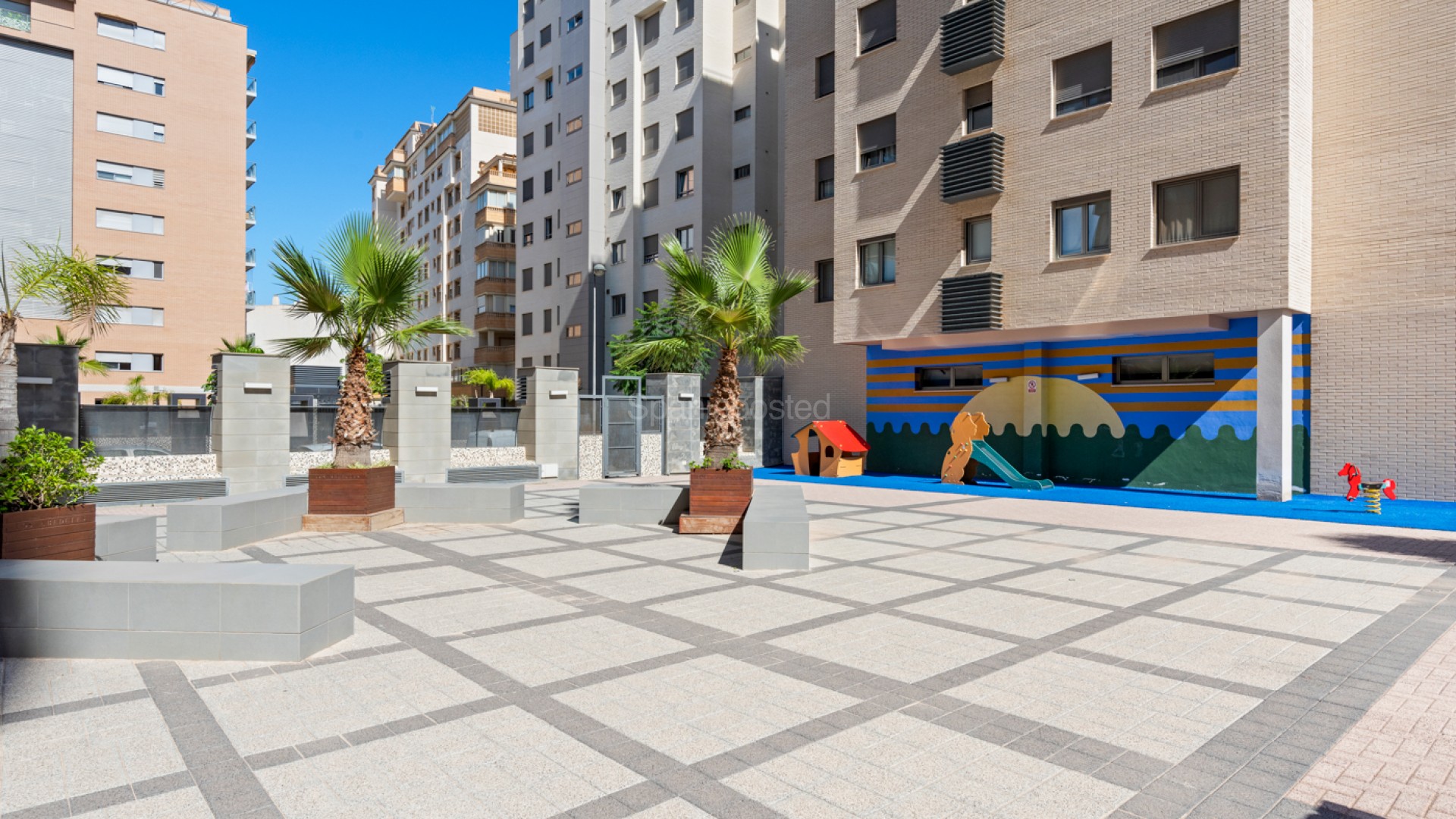 Resale - Apartment -
El Campello - El Amerador