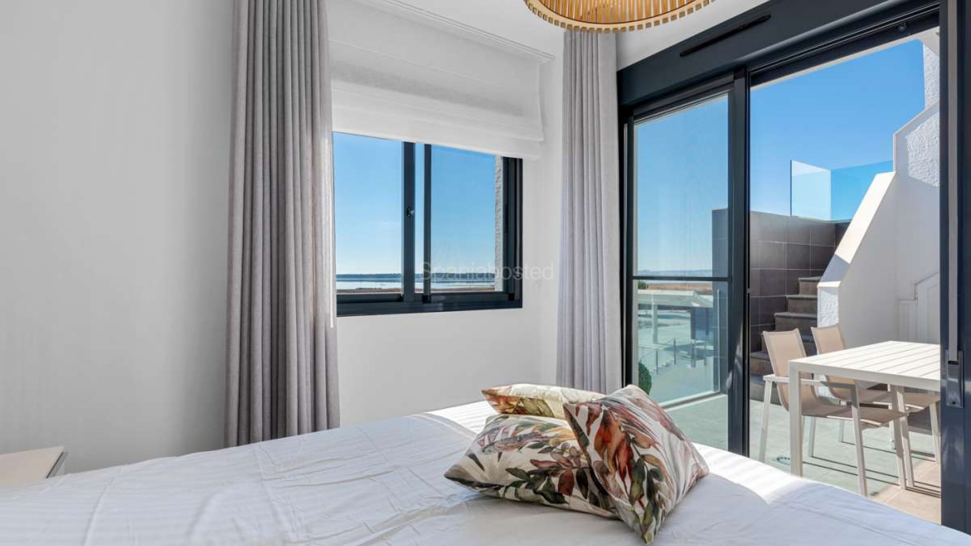 Resale - Apartment -
El Raso