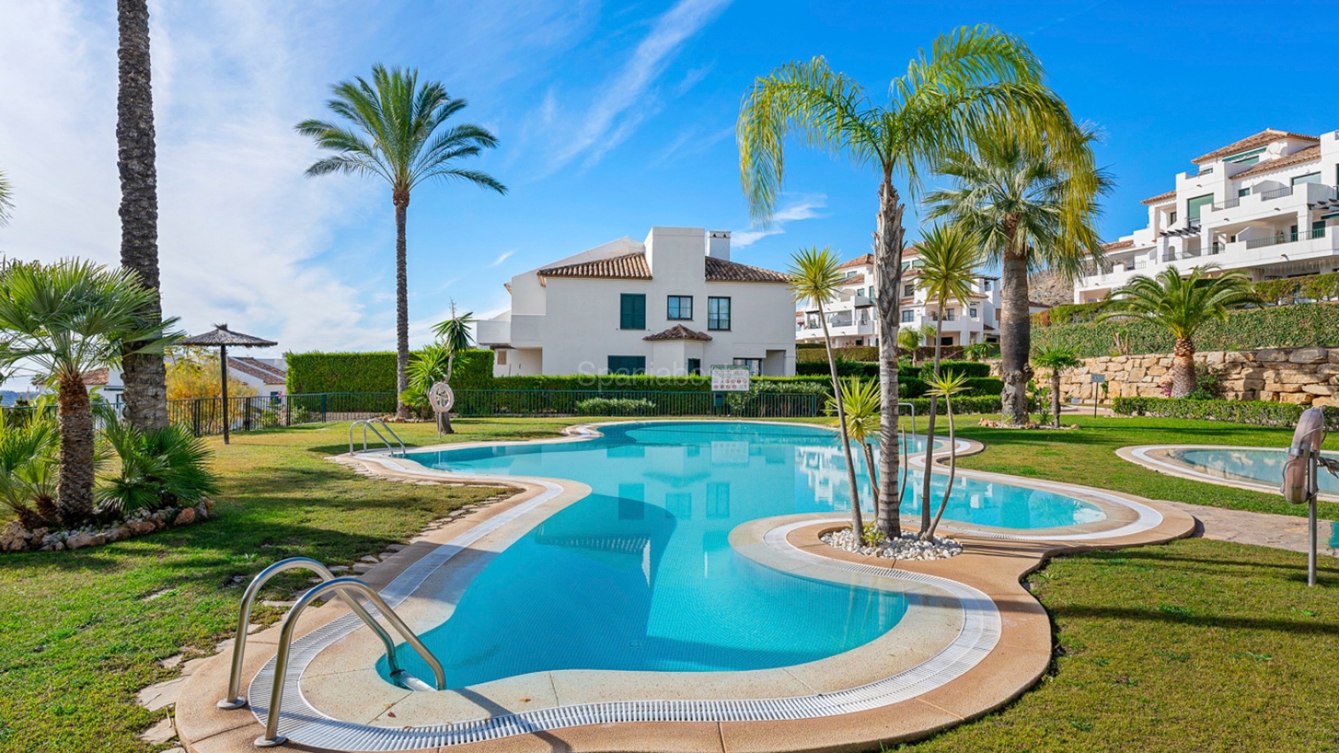 Resale - Apartment -
Finestrat