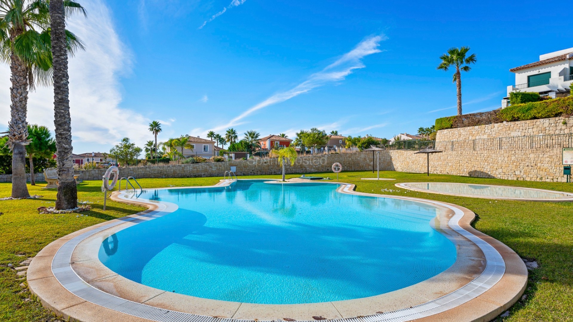 Resale - Apartment -
Finestrat