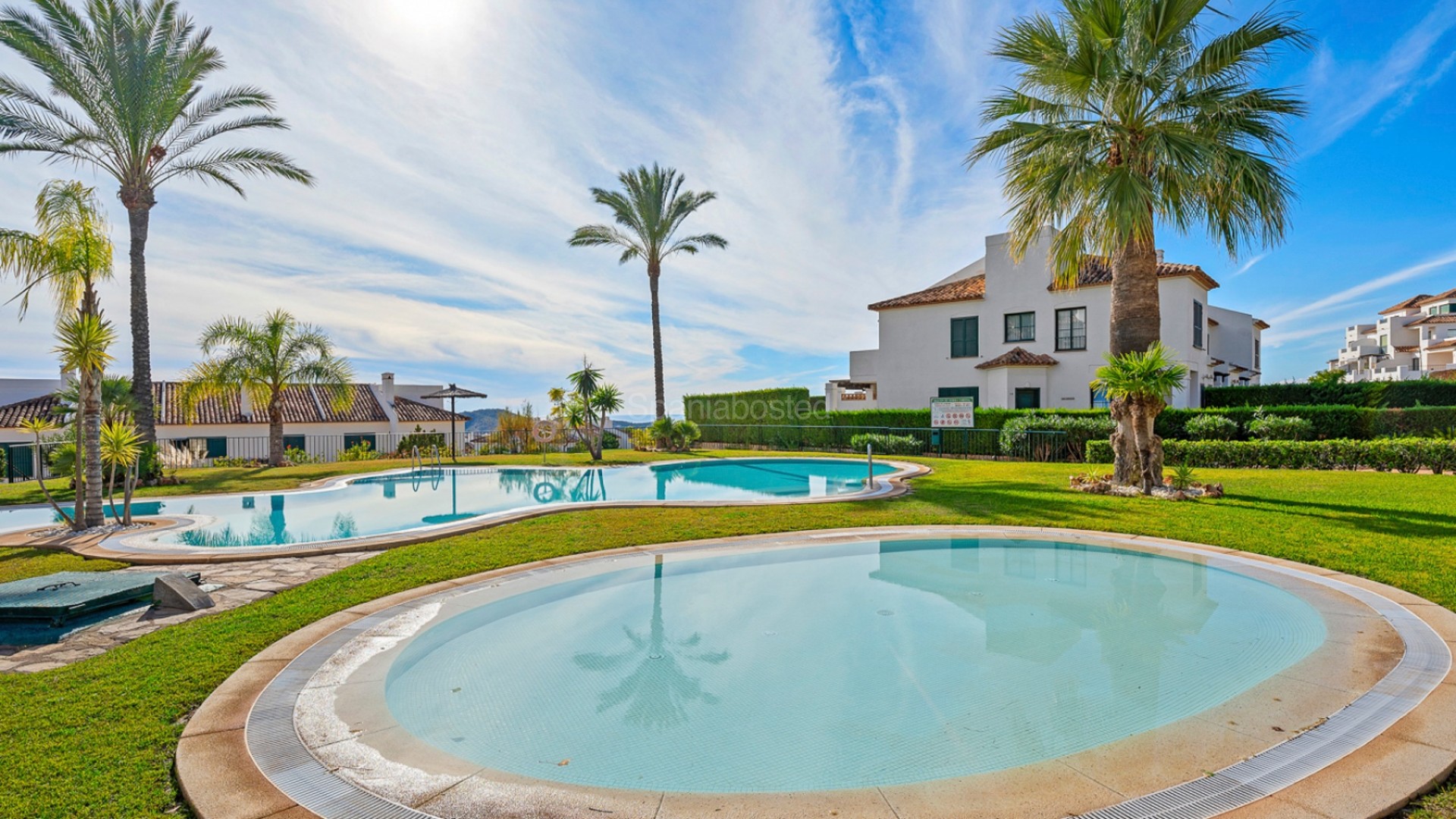 Resale - Apartment -
Finestrat