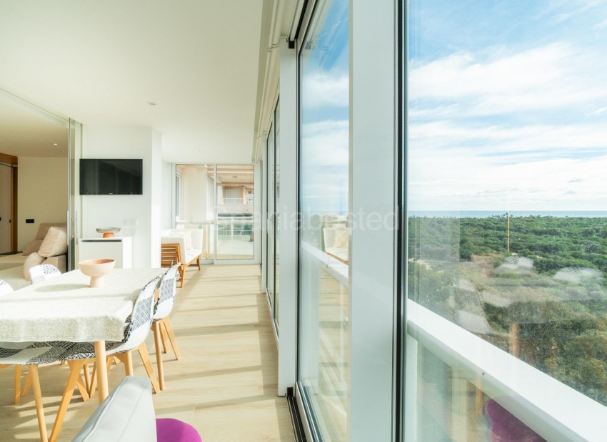 Resale - Apartment -
Guardamar del Segura - Puerto Deportivo