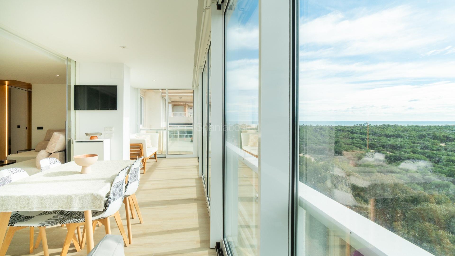 Resale - Apartment -
Guardamar del Segura - Puerto Deportivo