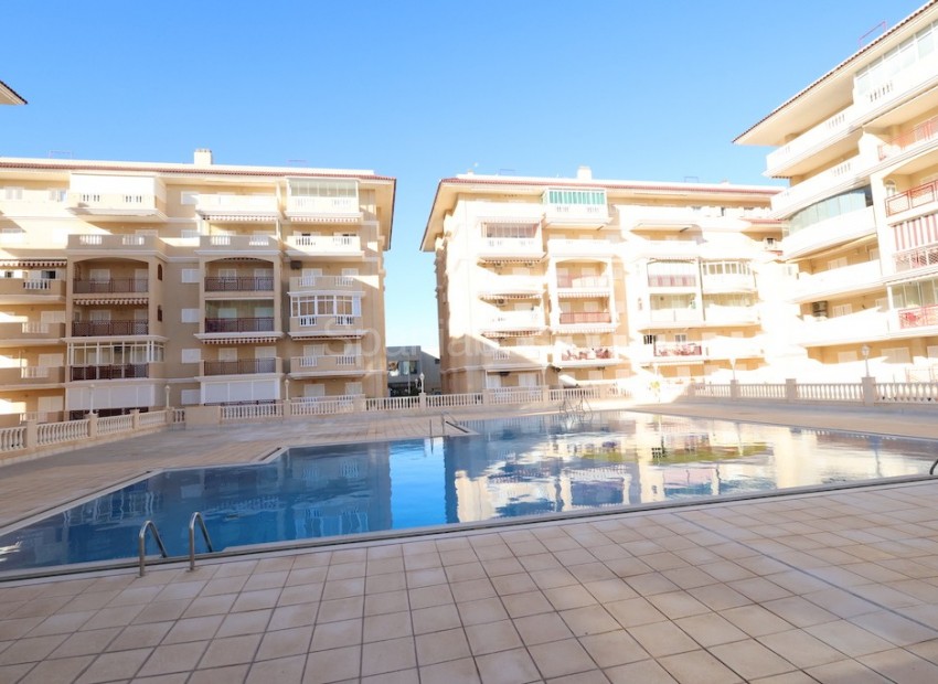 Resale - Apartment -
La Mata