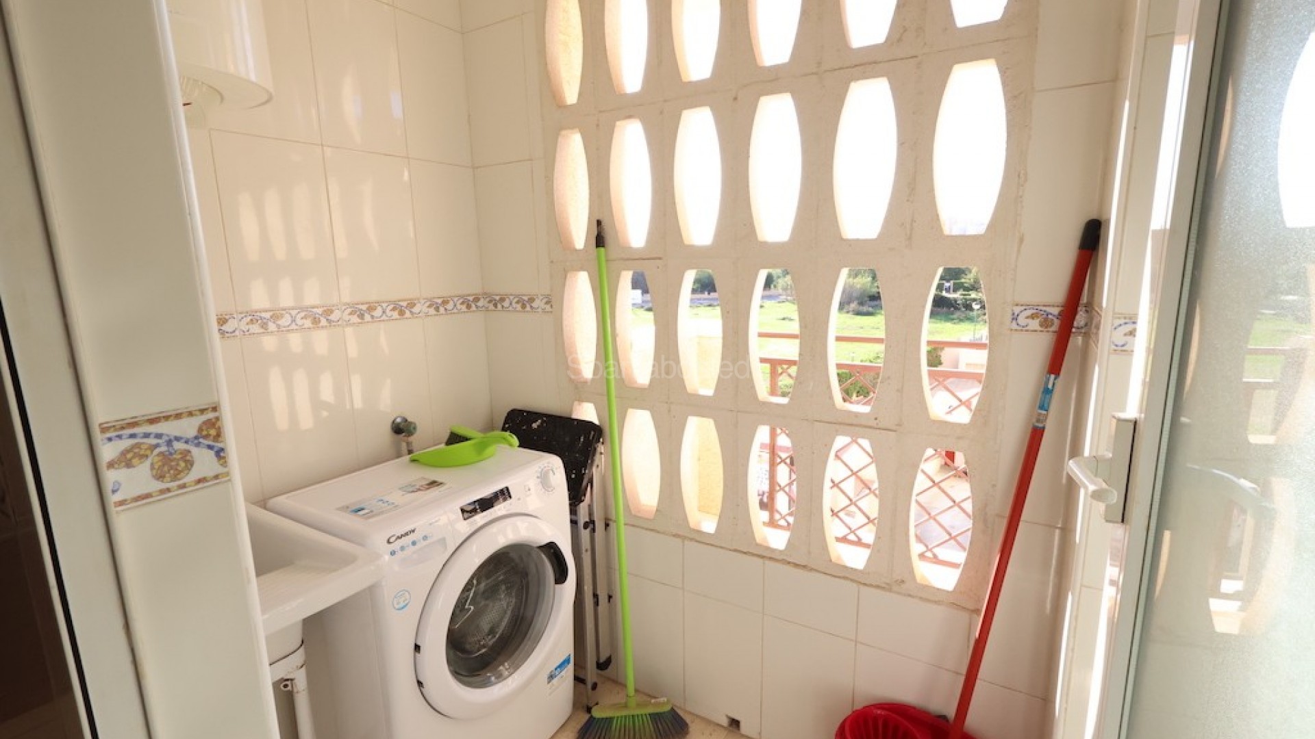 Resale - Apartment -
La Mata