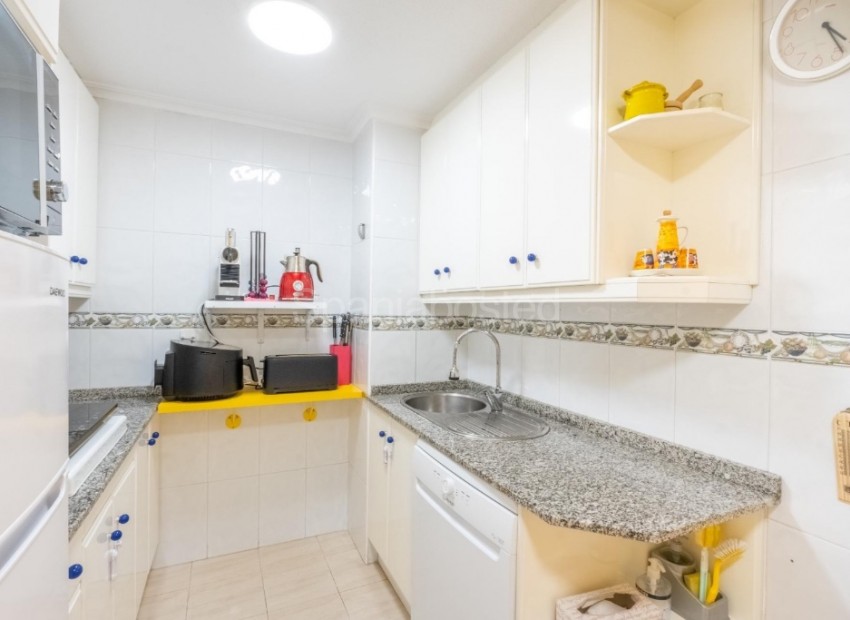 Resale - Apartment -
La Mata