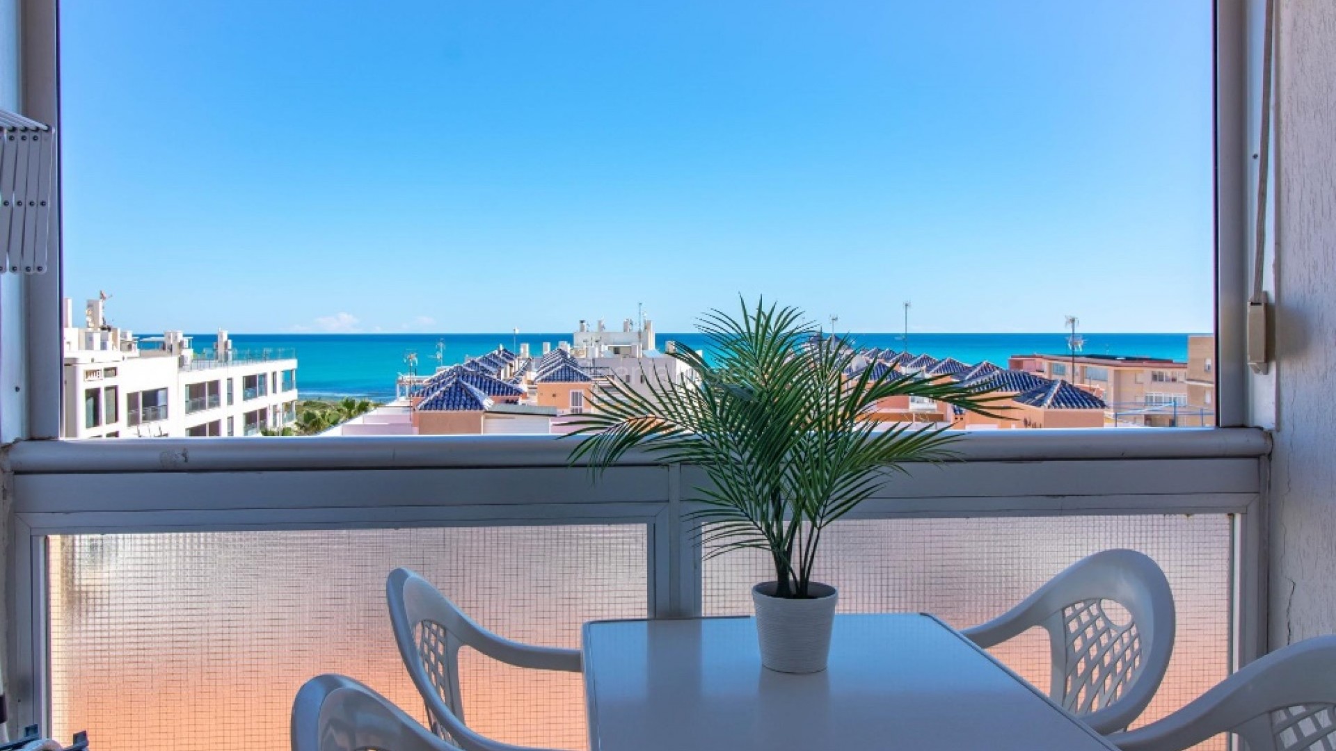 Resale - Apartment -
La Mata