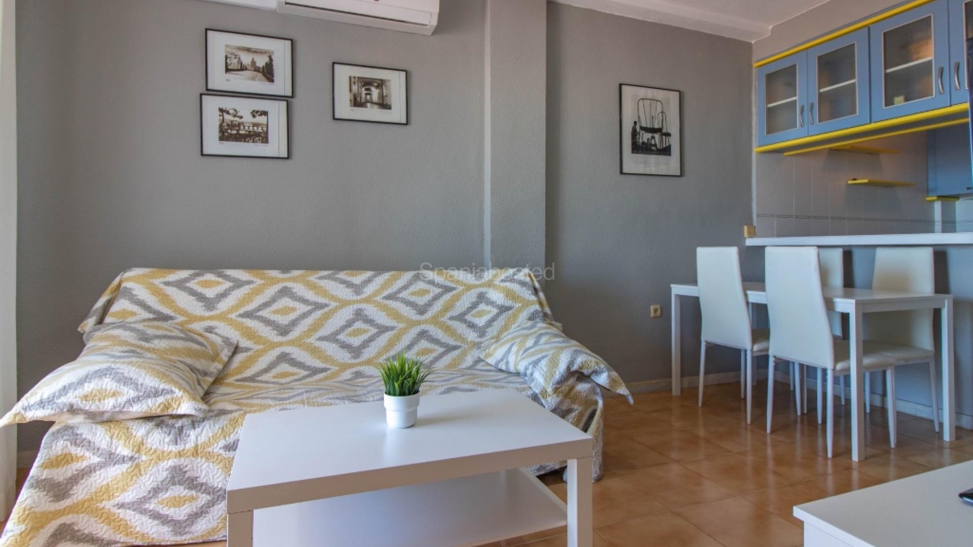 Resale - Apartment -
La Mata