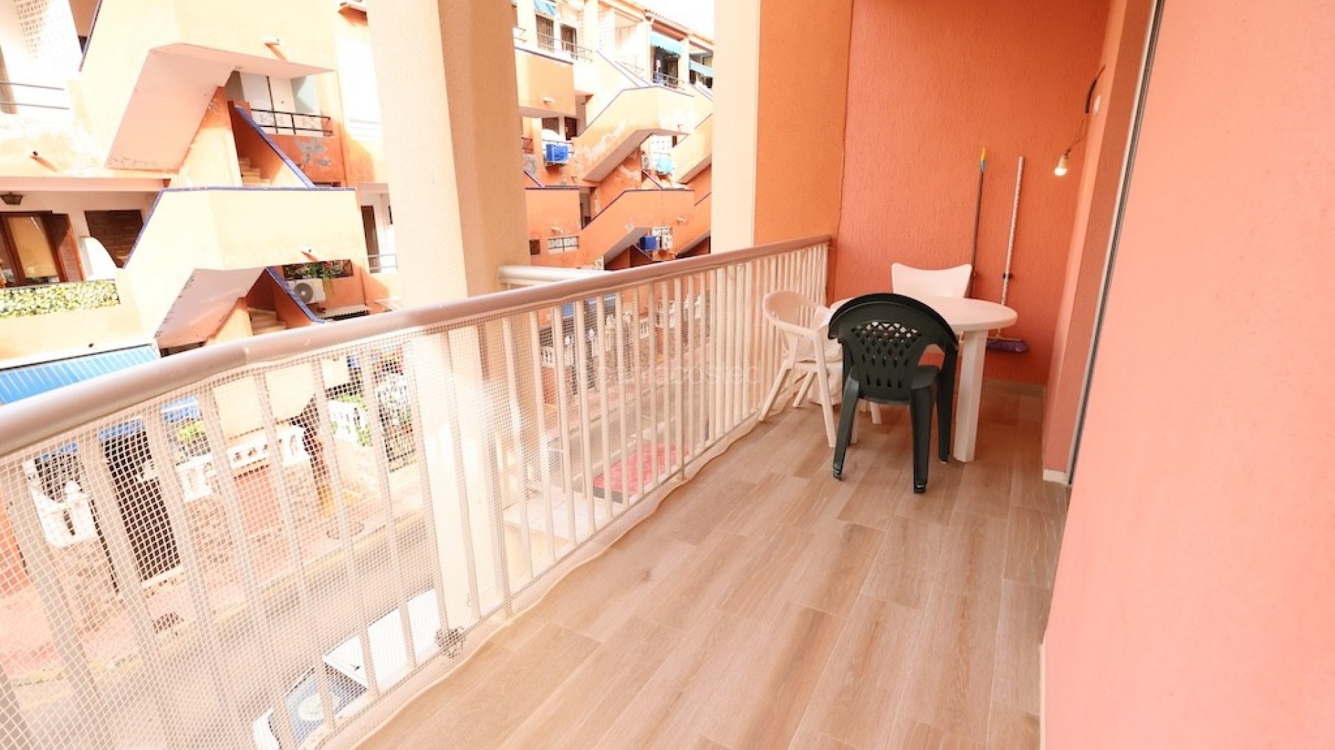 Resale - Apartment -
La Mata