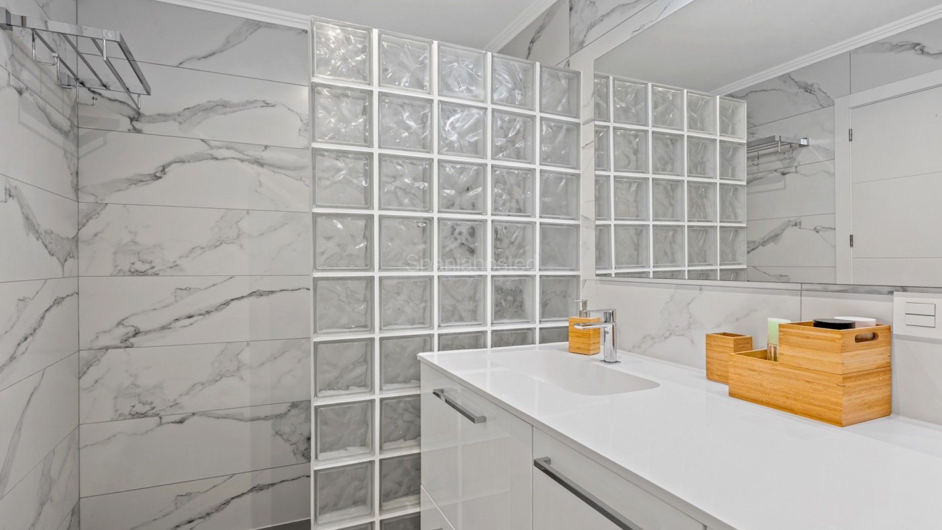 Resale - Apartment -
La Nucía