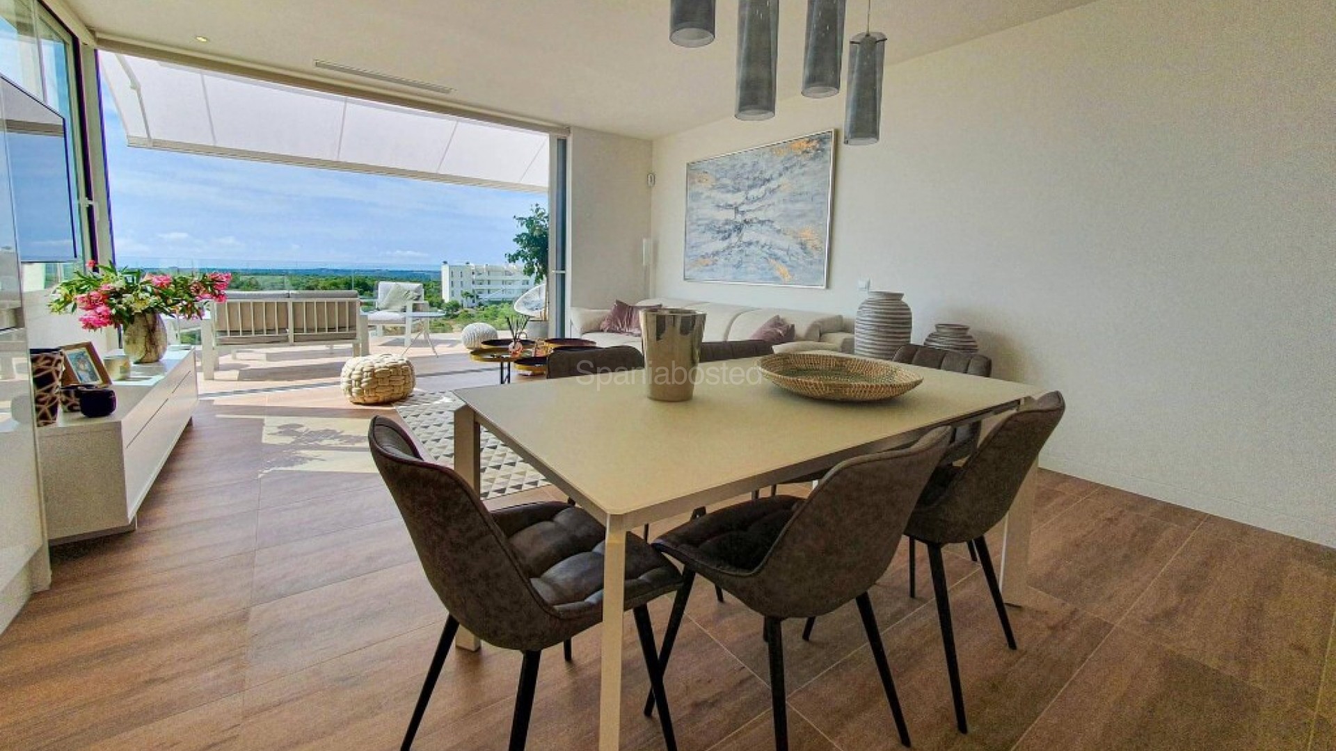 Resale - Apartment -
Las Colinas - Las Colinas Golf