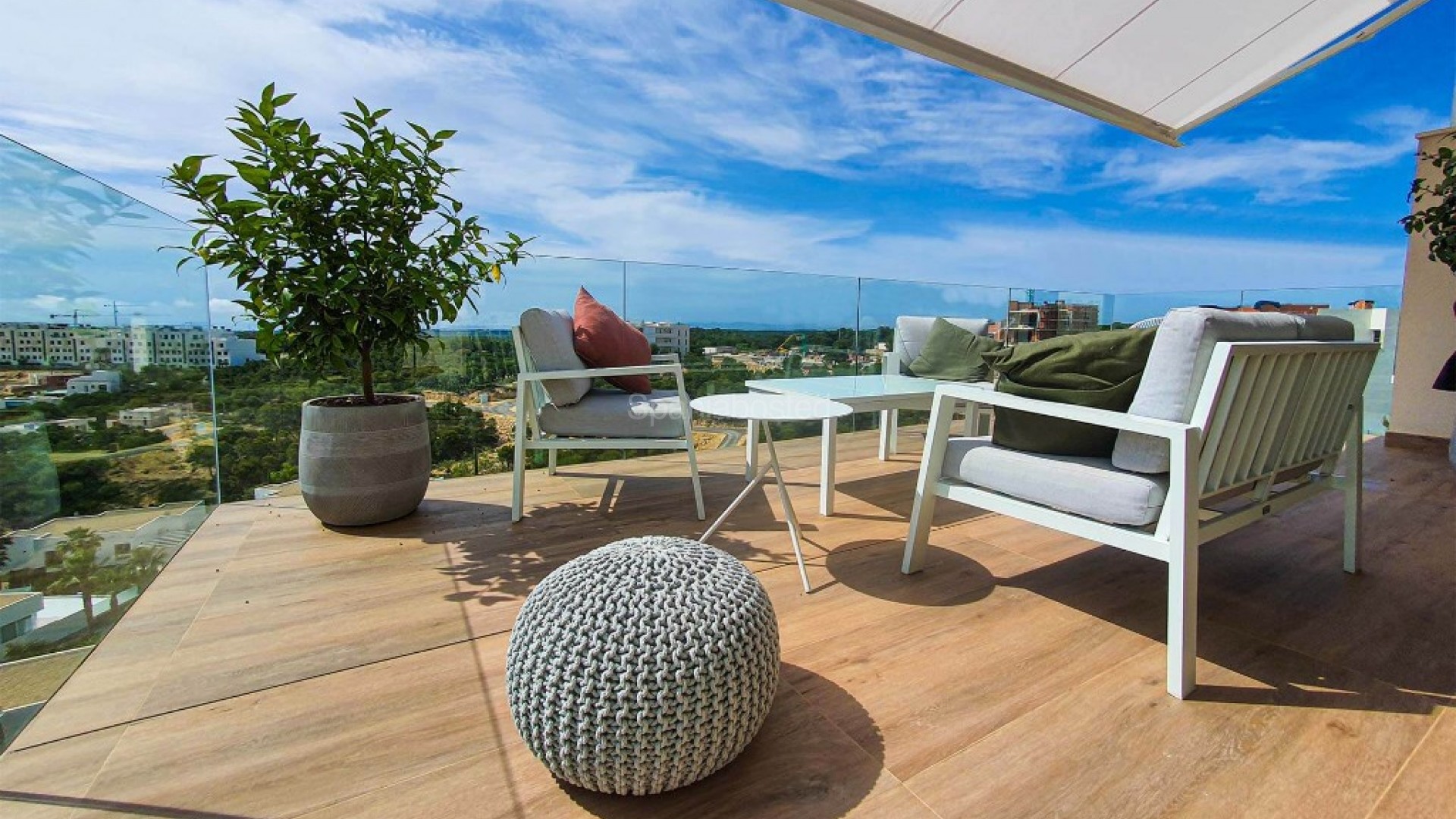 Resale - Apartment -
Las Colinas - Las Colinas Golf