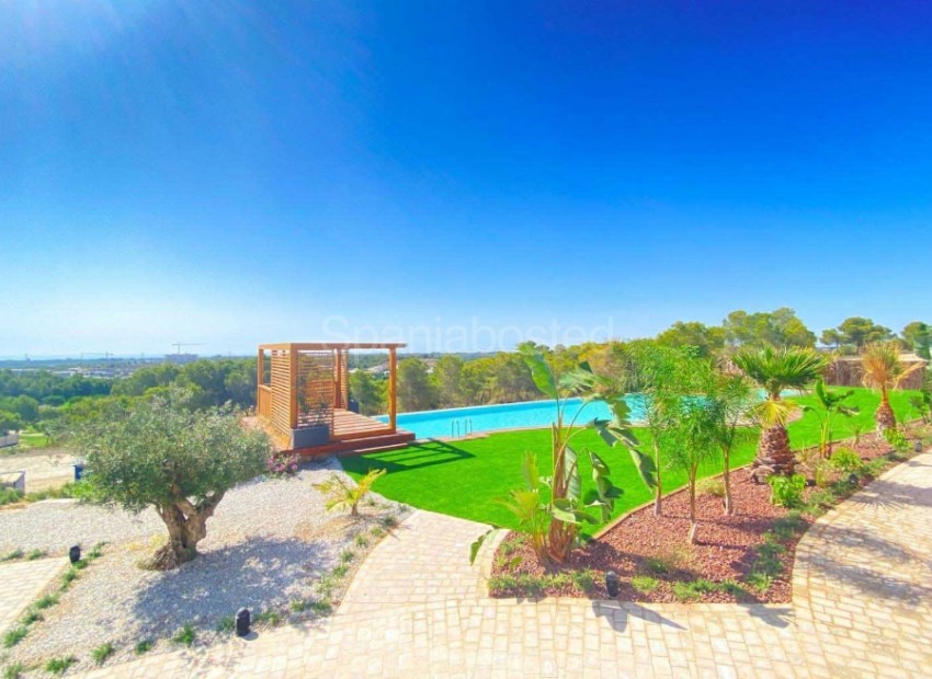 Resale - Apartment -
Las Colinas - Las Colinas Golf