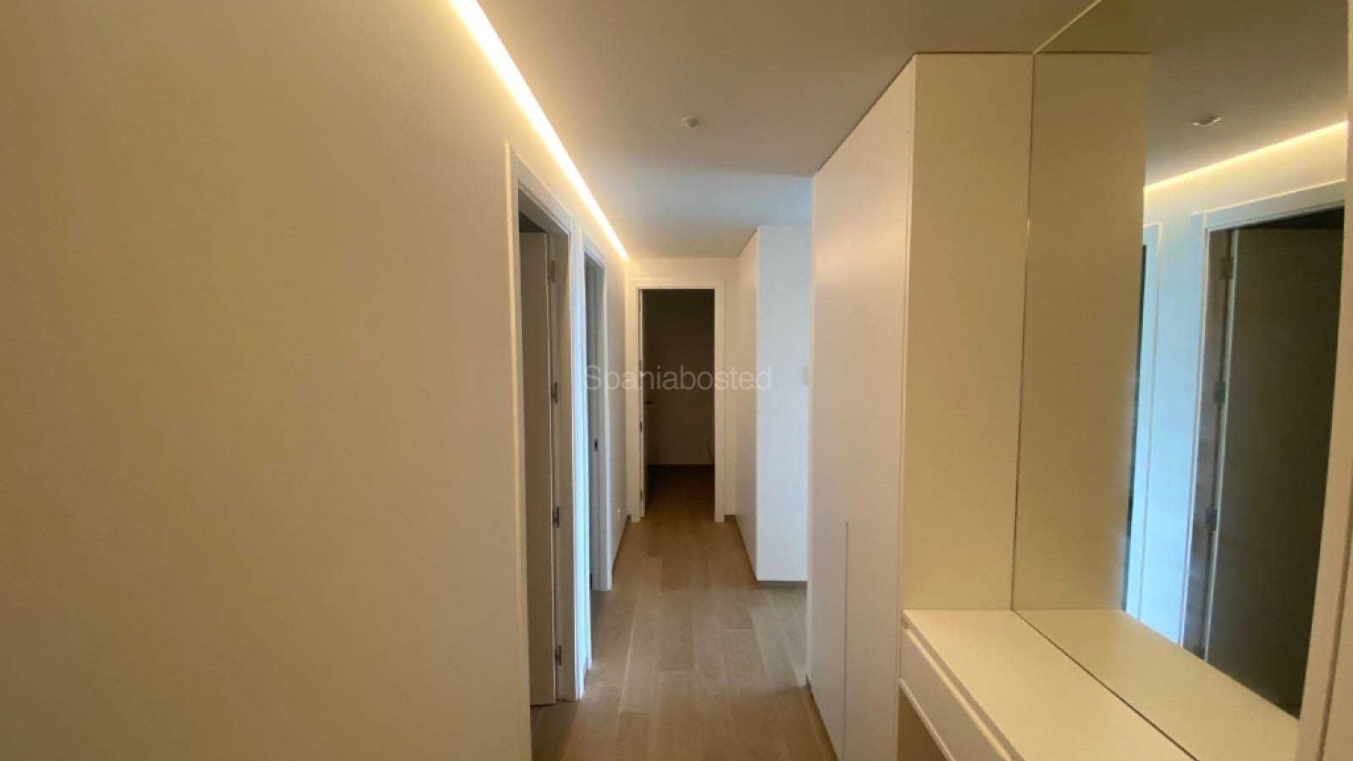 Resale - Apartment -
Las Colinas - Las Colinas Golf