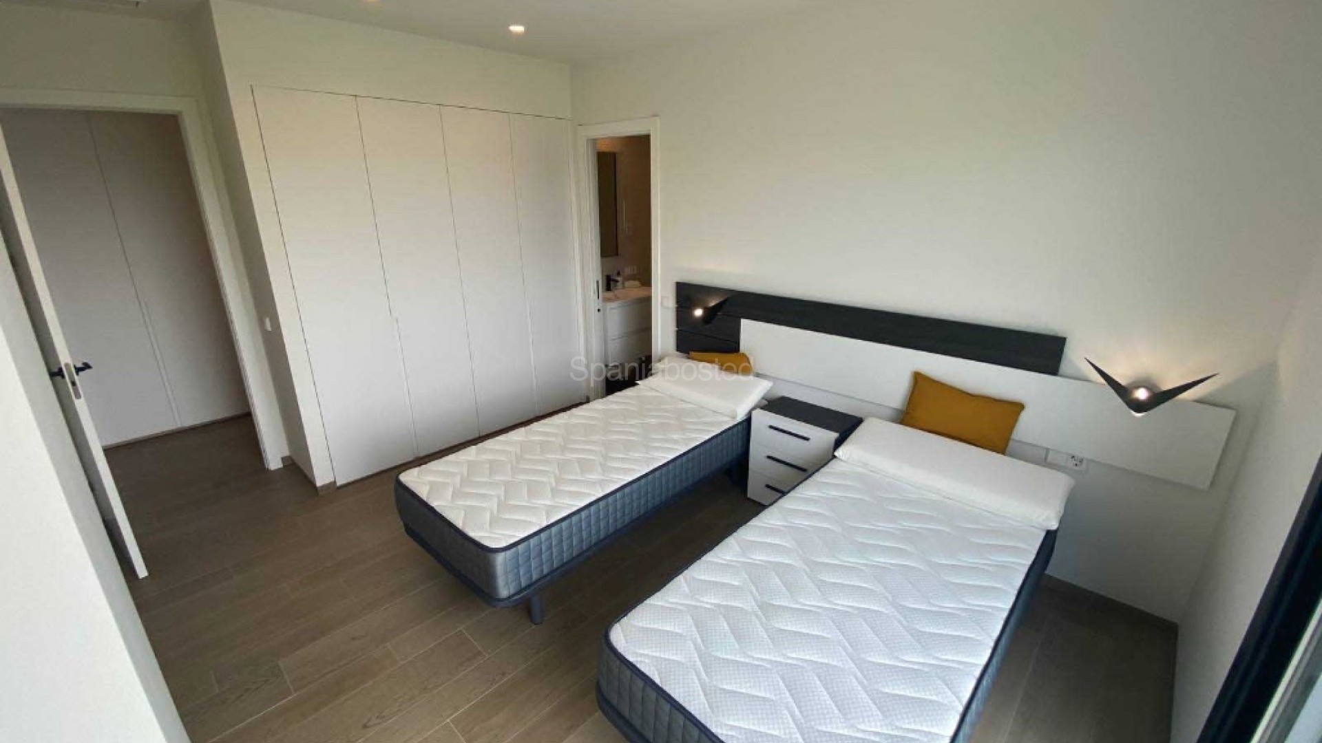 Resale - Apartment -
Las Colinas - Las Colinas Golf