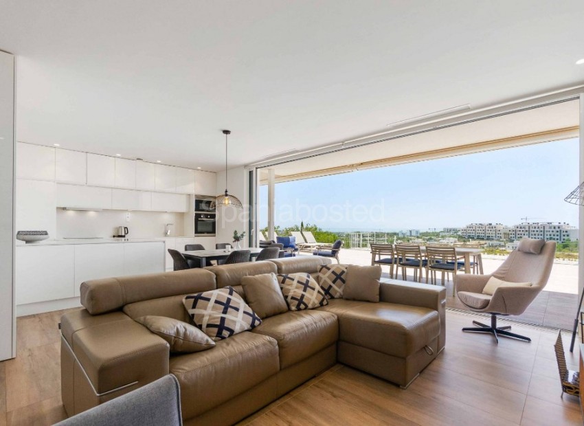 Resale - Apartment -
Las Colinas - Las Colinas Golf