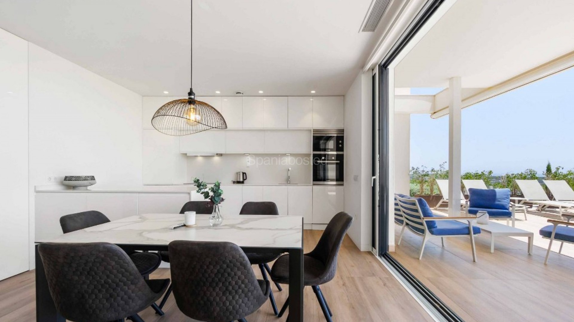 Resale - Apartment -
Las Colinas - Las Colinas Golf