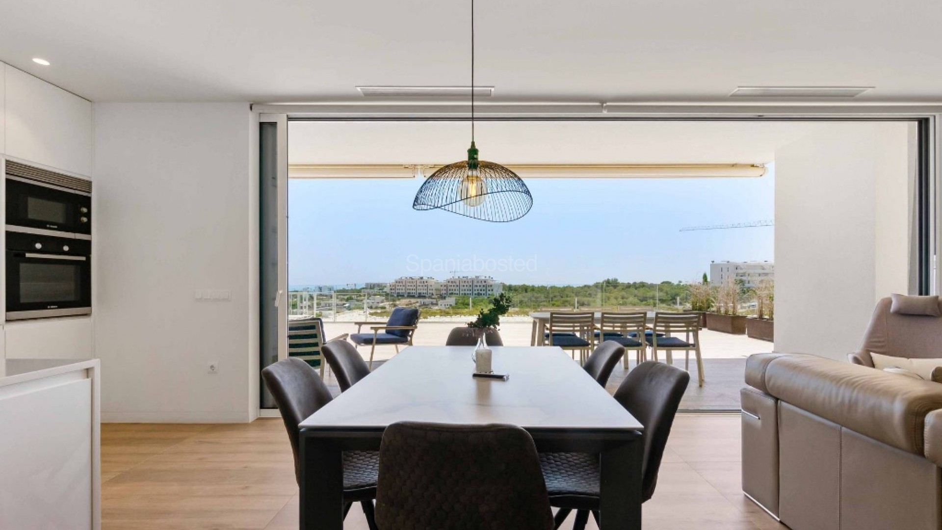 Resale - Apartment -
Las Colinas - Las Colinas Golf