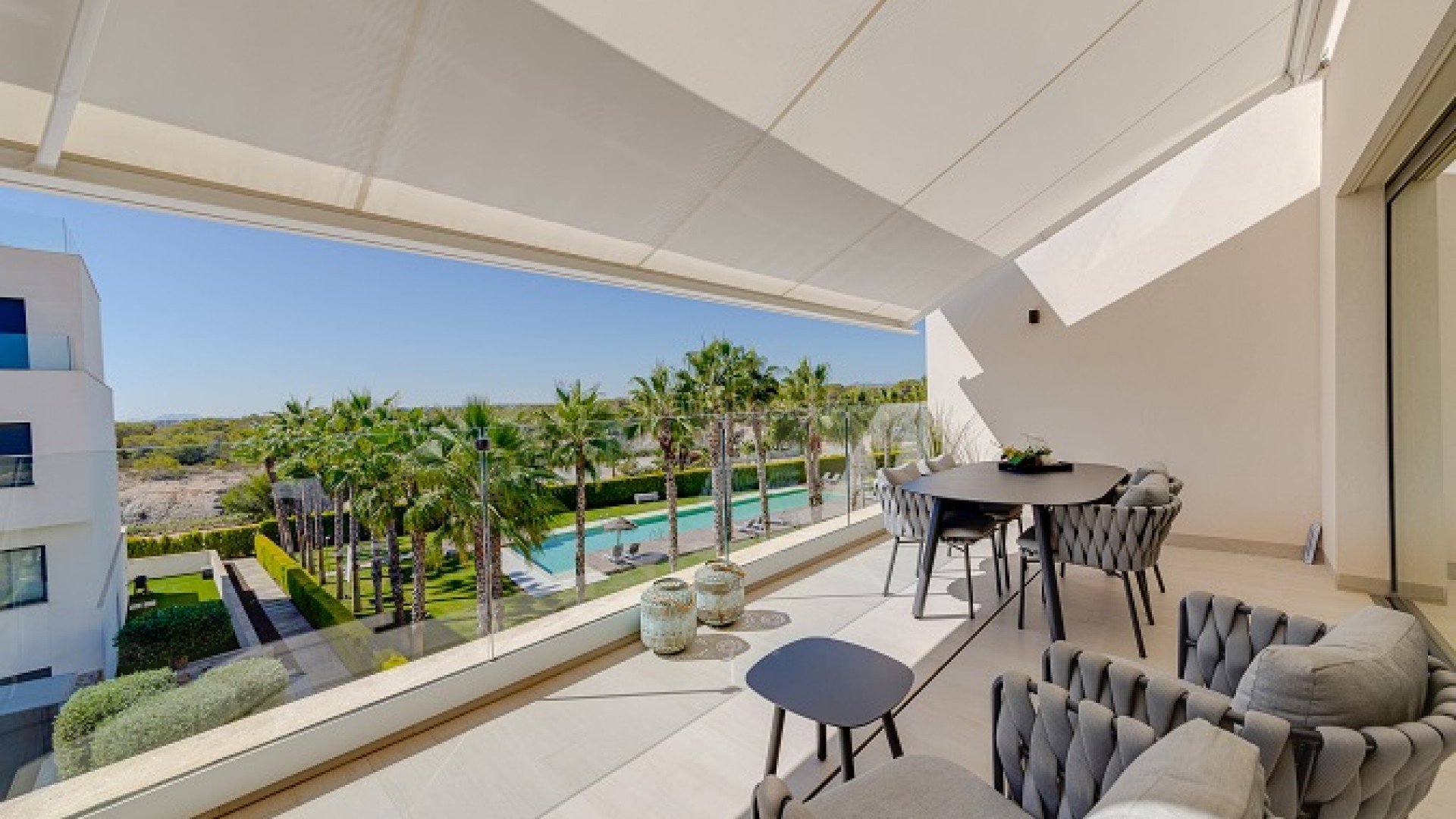 Resale - Apartment -
Las Colinas - Las Colinas Golf