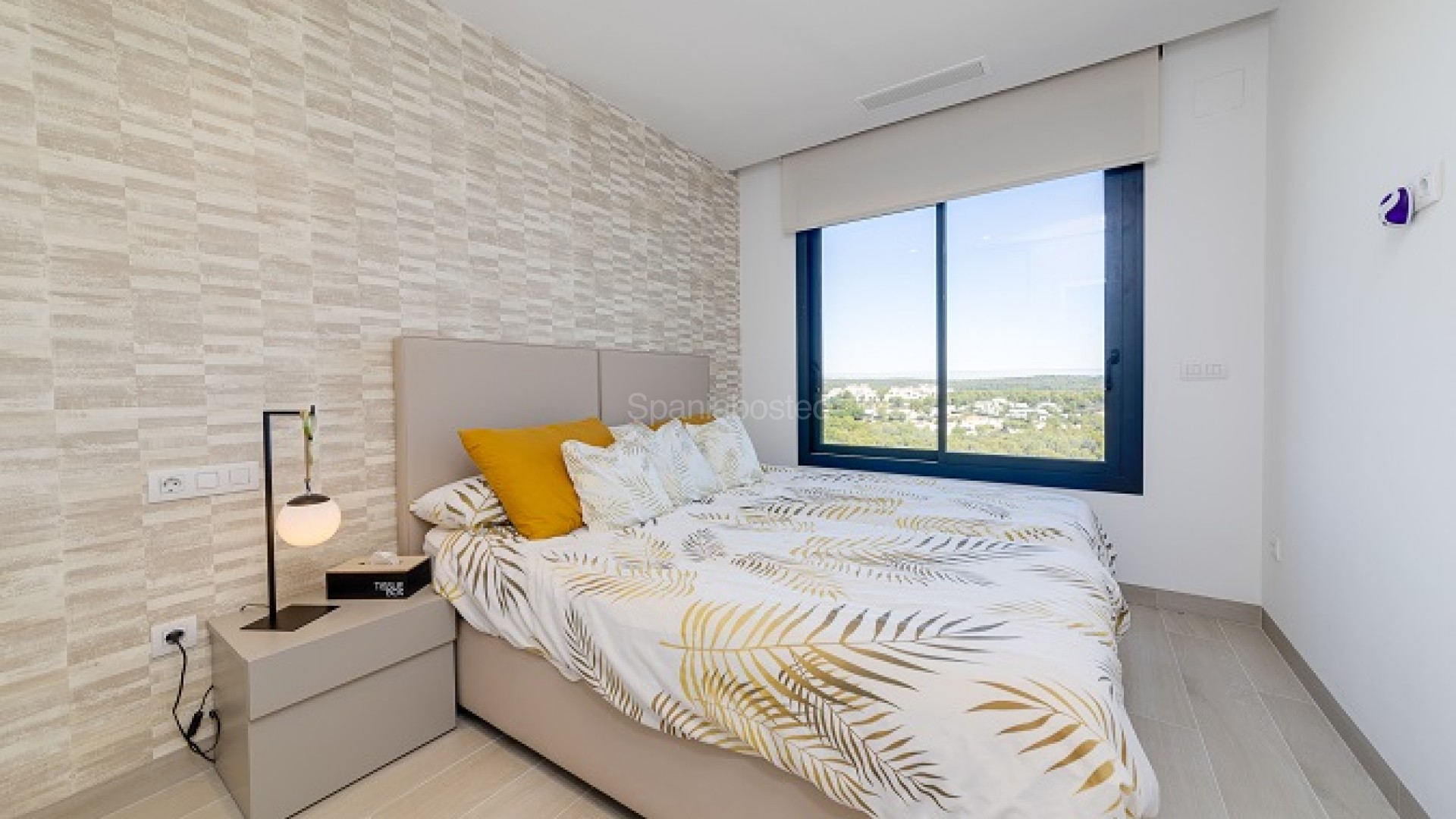 Resale - Apartment -
Las Colinas - Las Colinas Golf