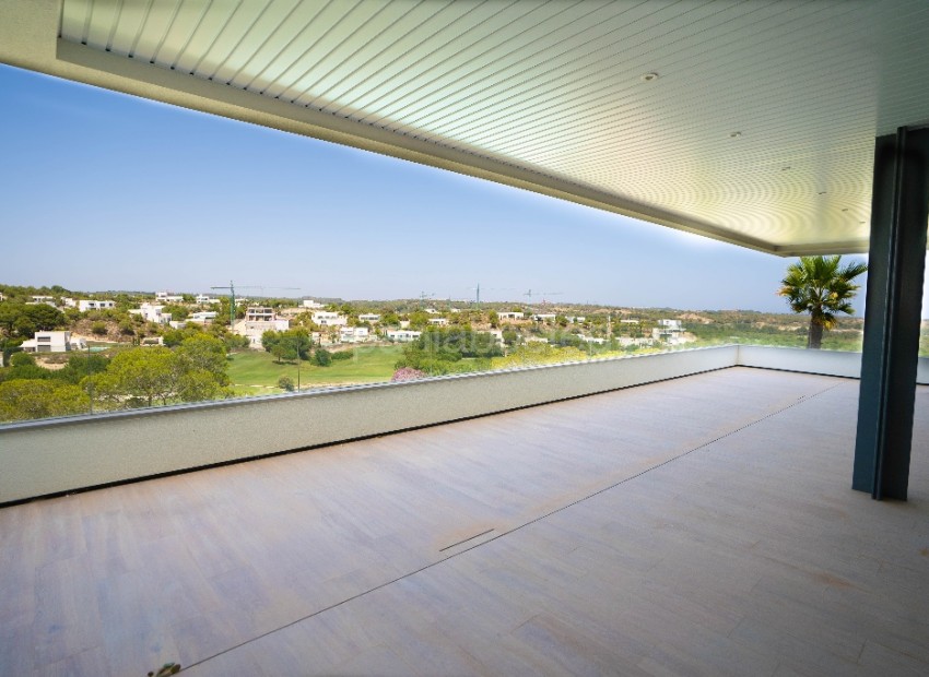 Resale - Apartment -
Las Colinas