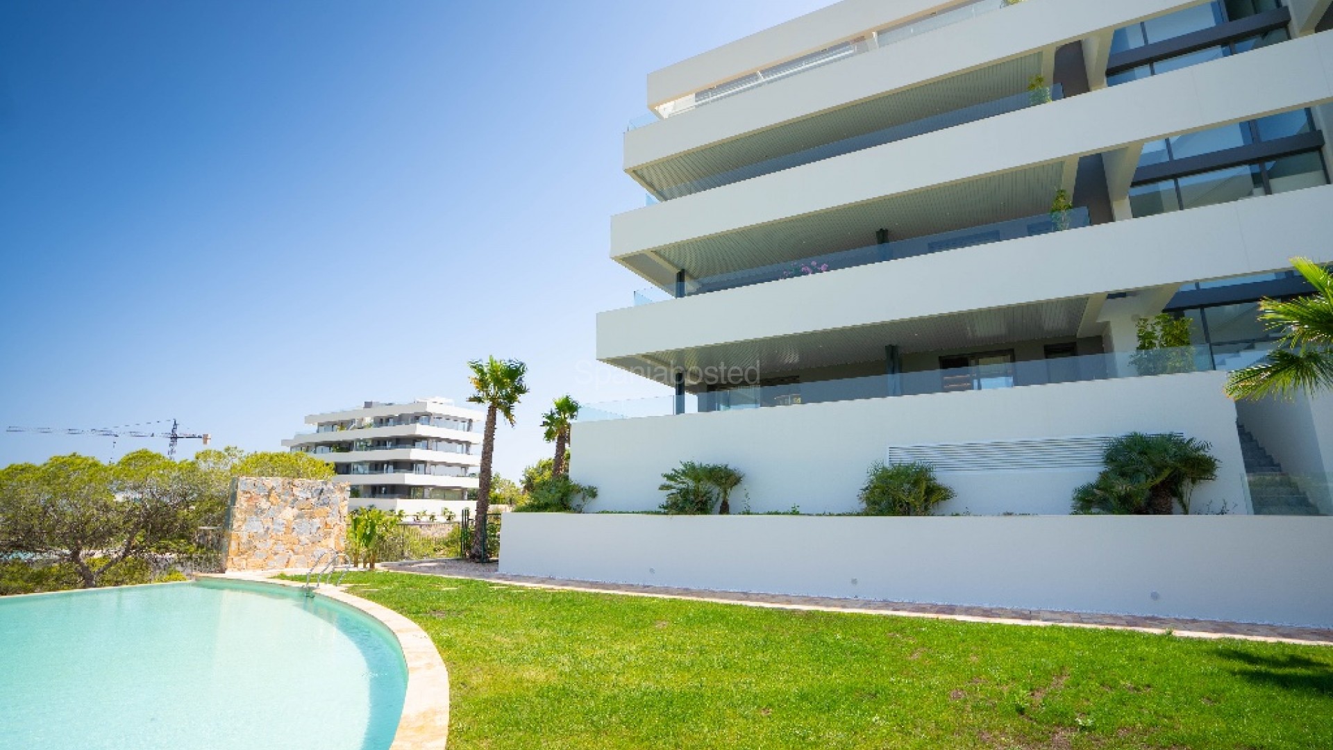 Resale - Apartment -
Las Colinas