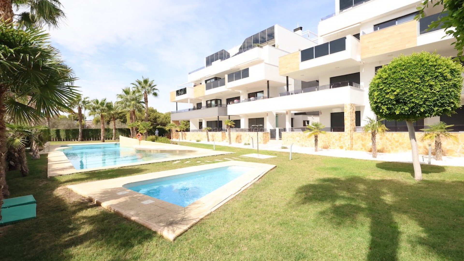 Resale - Apartment -
Los Altos