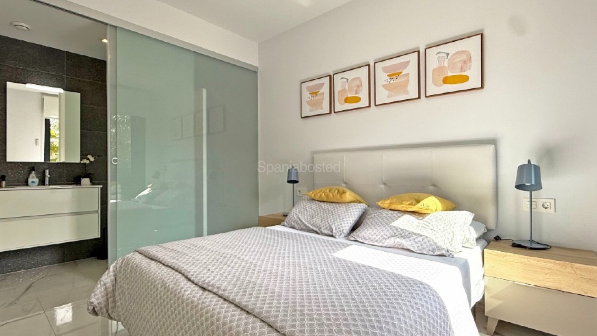 Resale - Apartment -
Los Altos