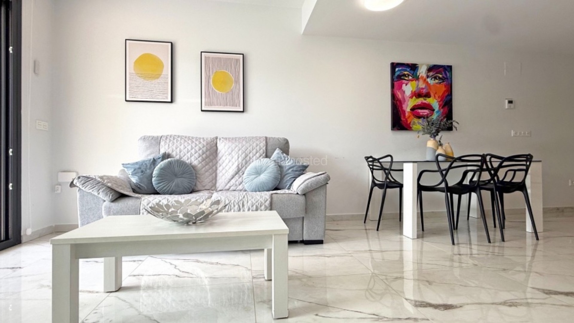 Resale - Apartment -
Los Altos