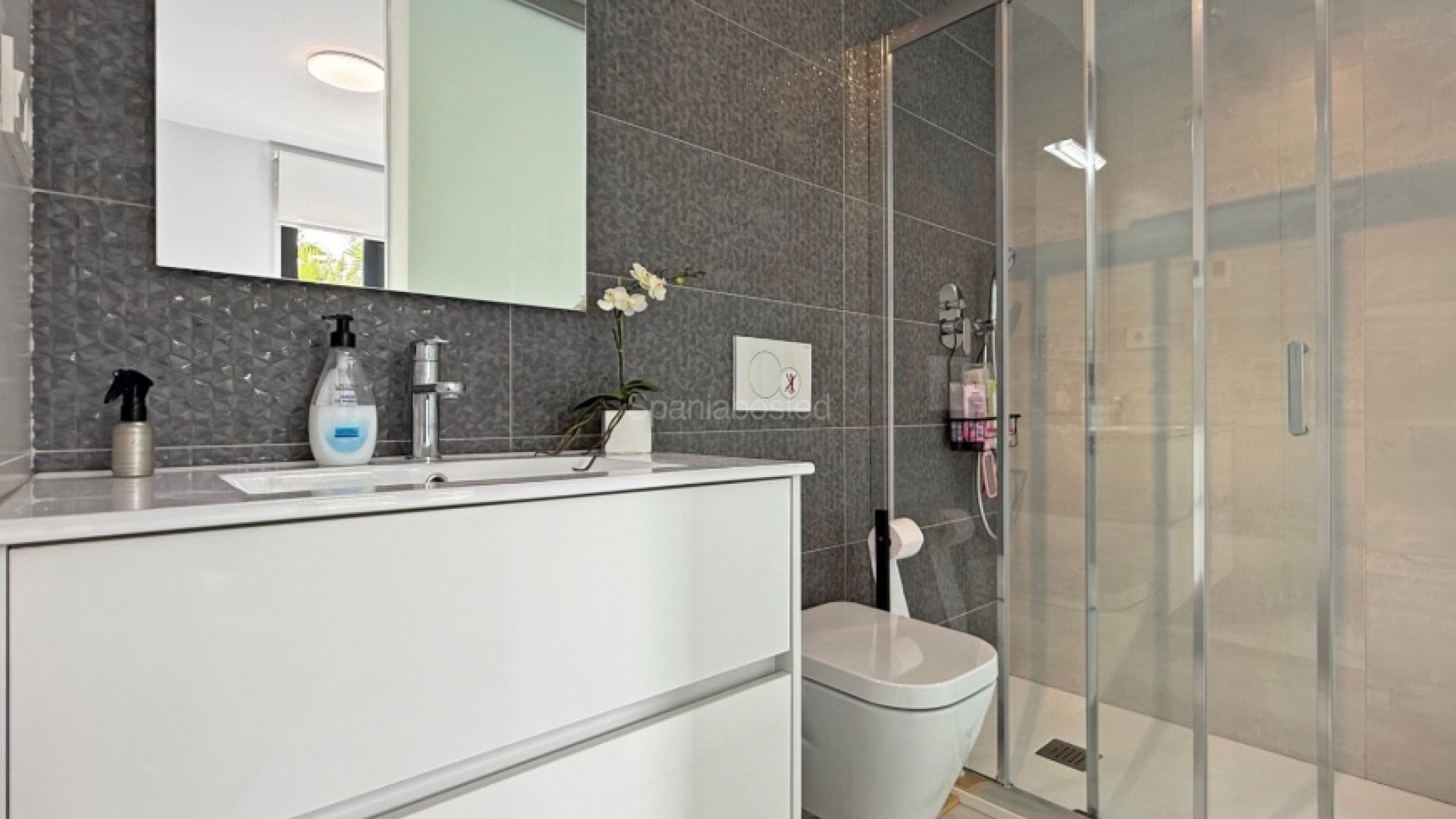 Resale - Apartment -
Los Altos